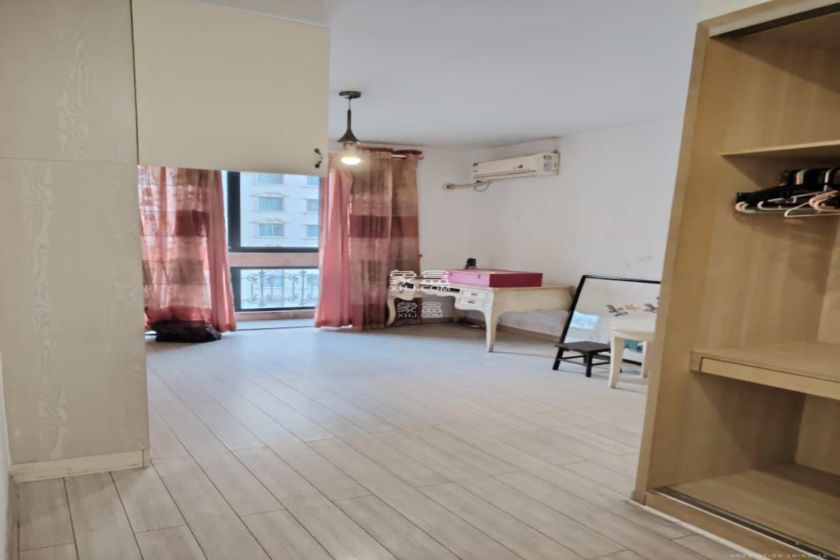 世嘉国际华城  3室2厅2卫    3600.0元/月 世嘉国际华城  3室2厅2卫    3600.0元/月室内图