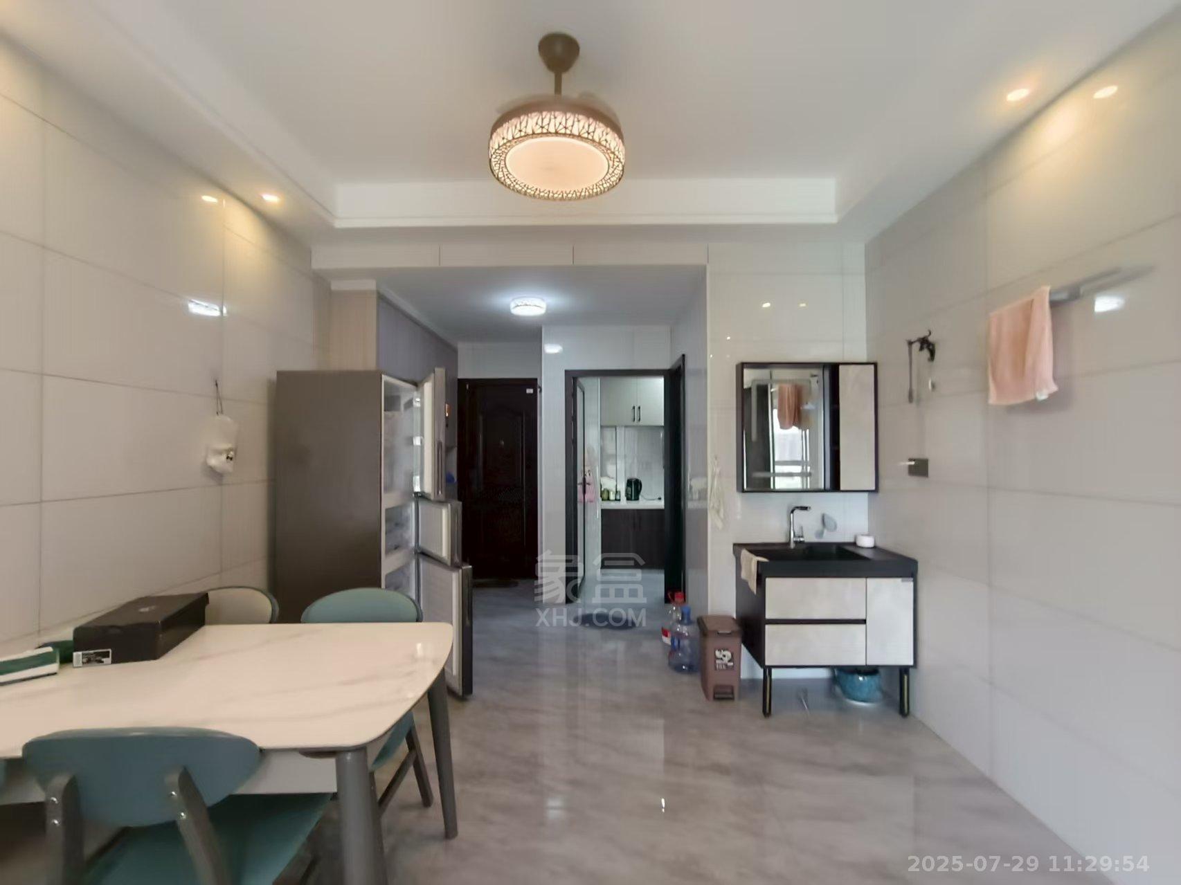 亿都时光  2室1厅1卫    1800.0元/月室内图