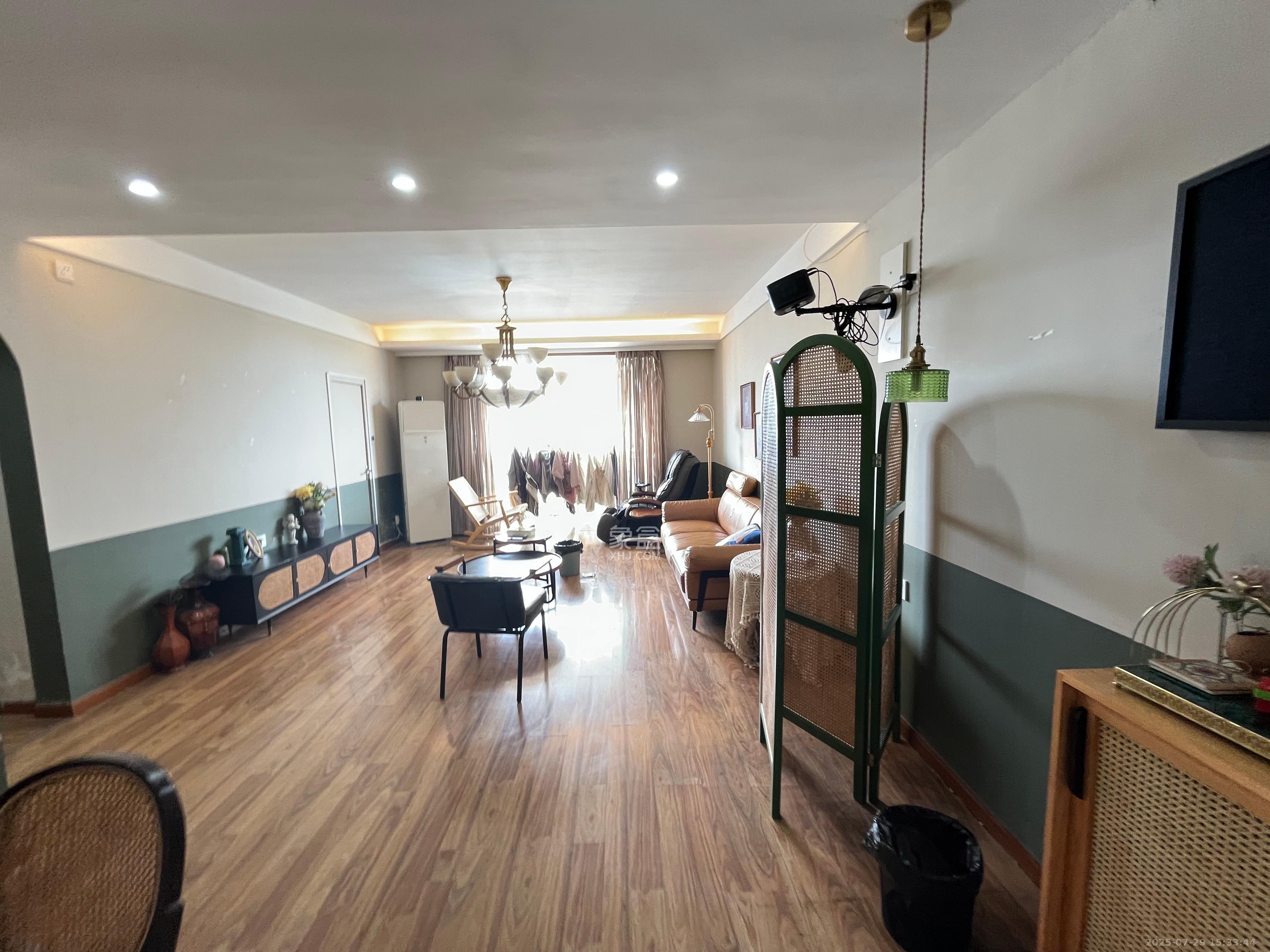 都市阳光大厦 3室2厅1卫 6000.0元/月 都市阳光大厦 3室2厅1卫 6000.0元/月室内图