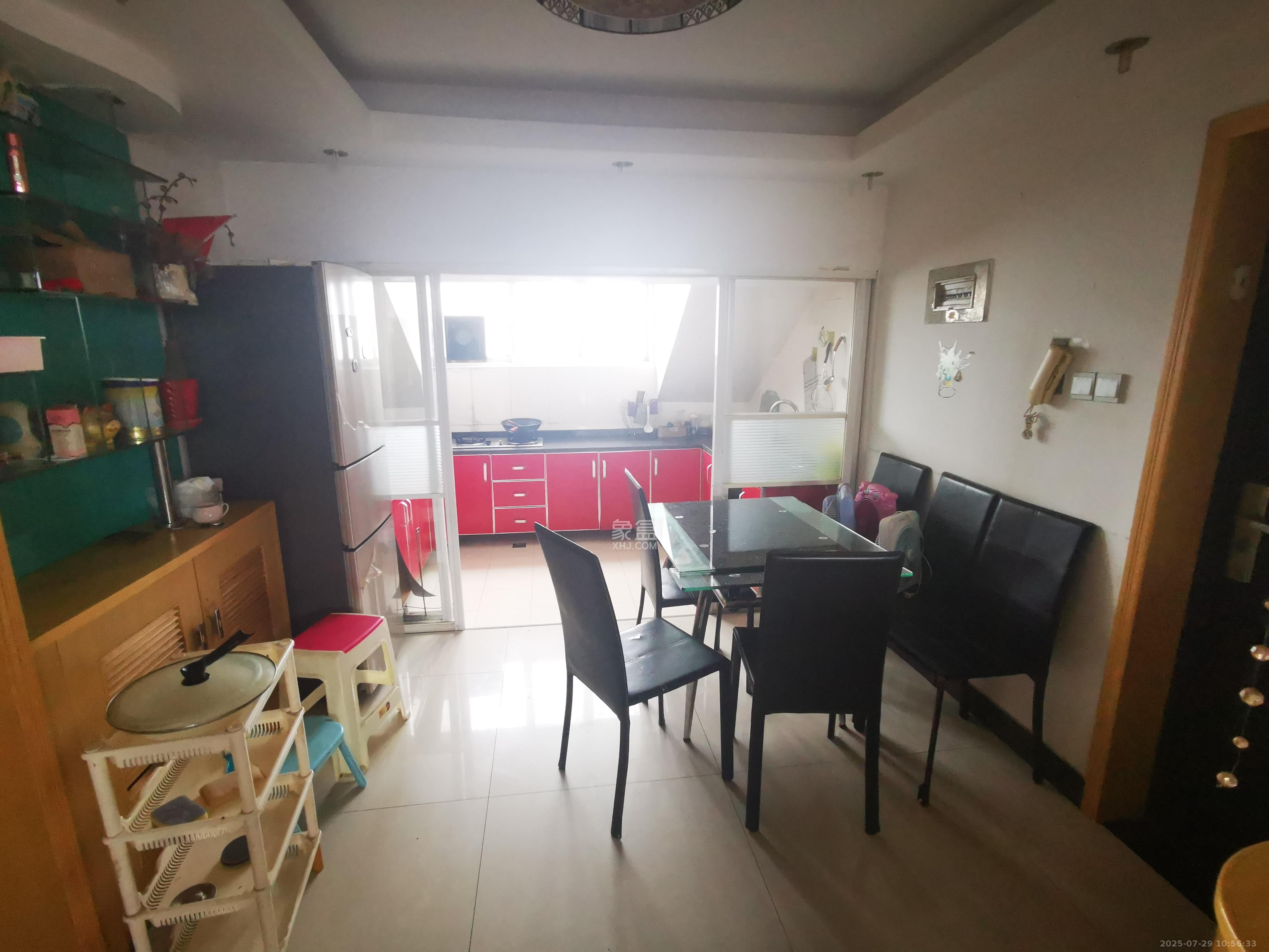 鄱阳小区 2室2厅1卫 1000.0元/月 鄱阳小区 2室2厅1卫 1000.0元/月室内图