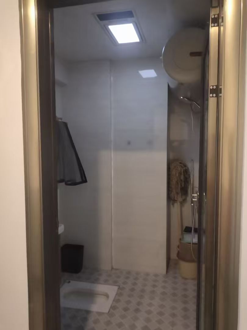 东方曼哈顿 1室1厅1卫 1300.0元/月 东方曼哈顿 1室1厅1卫 1300.0元/月室内图