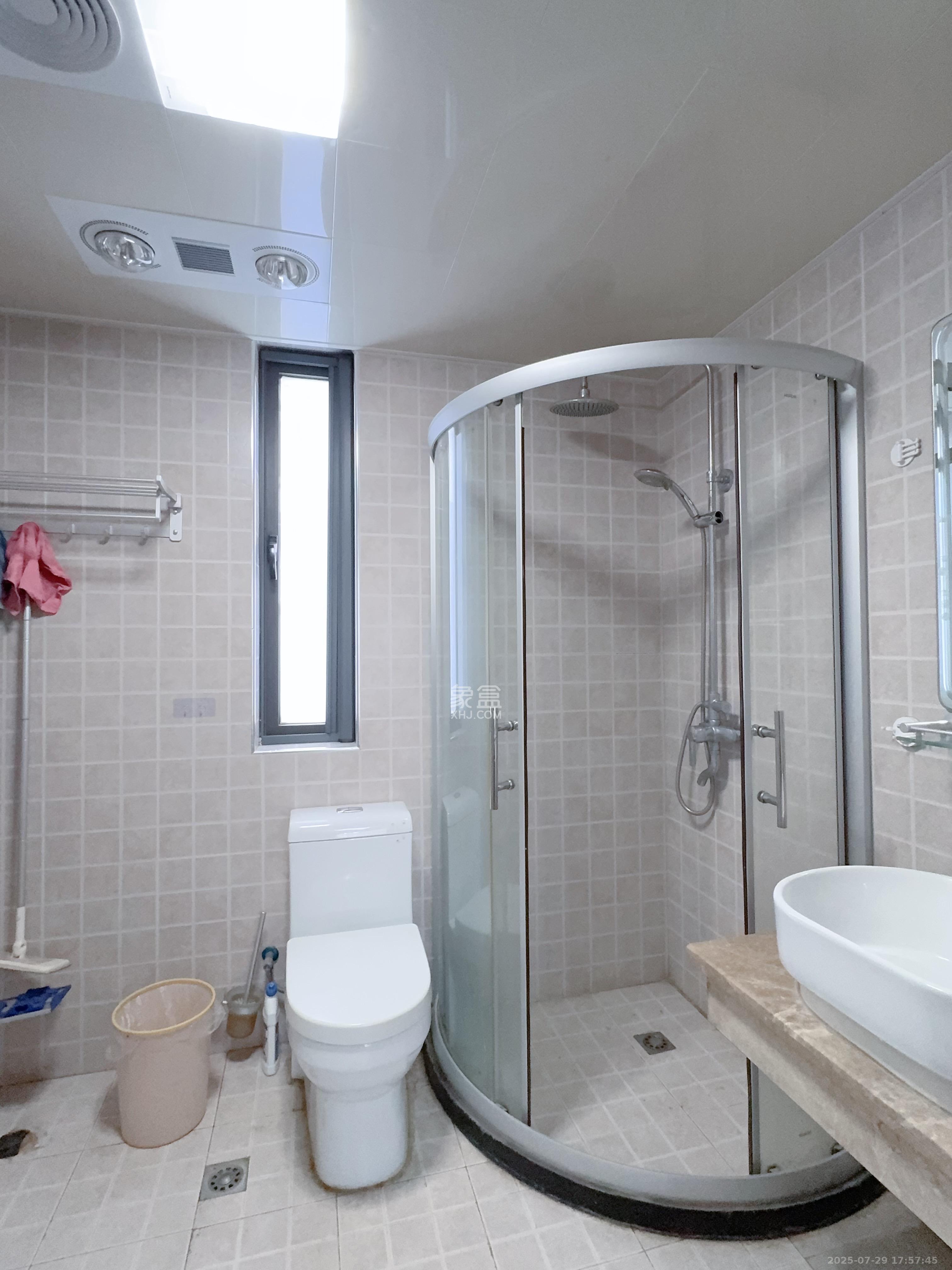 博林金谷  4室2厅3卫    3500.0元/月室内图