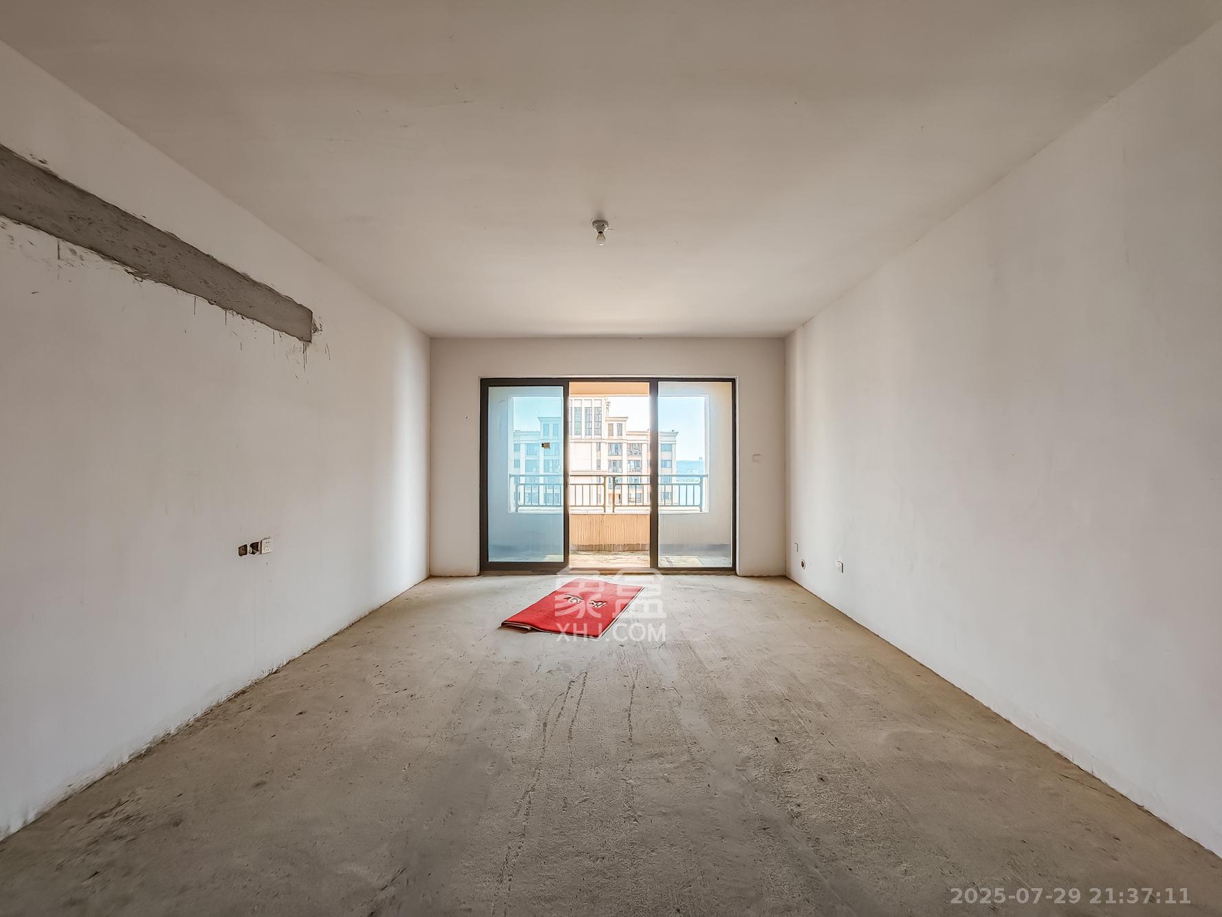 长沙雅居乐花园 3室2厅2卫 90.0万 长沙雅居乐花园 3室2厅2卫 90.0万客厅