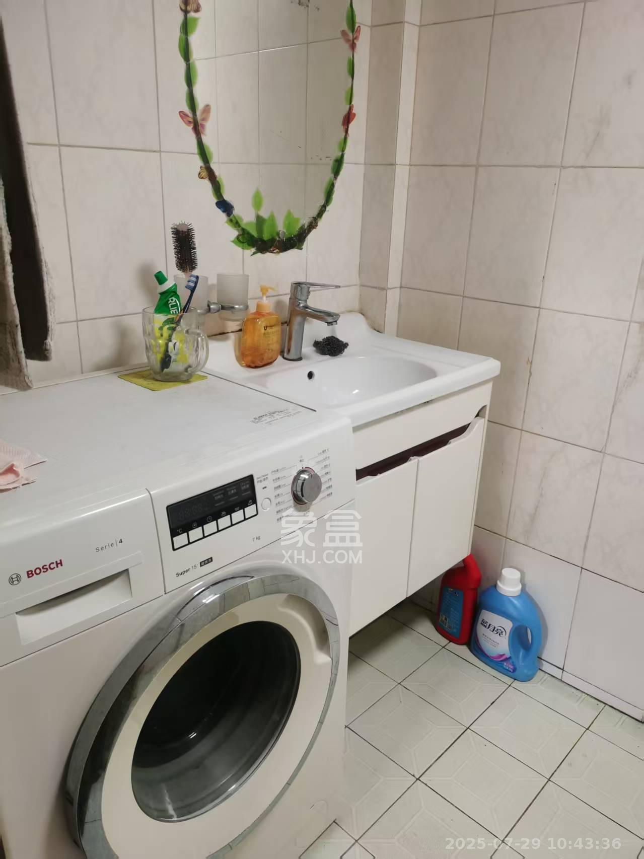 韭菜园商住楼  3室1厅1卫    3000.0元/月室内图