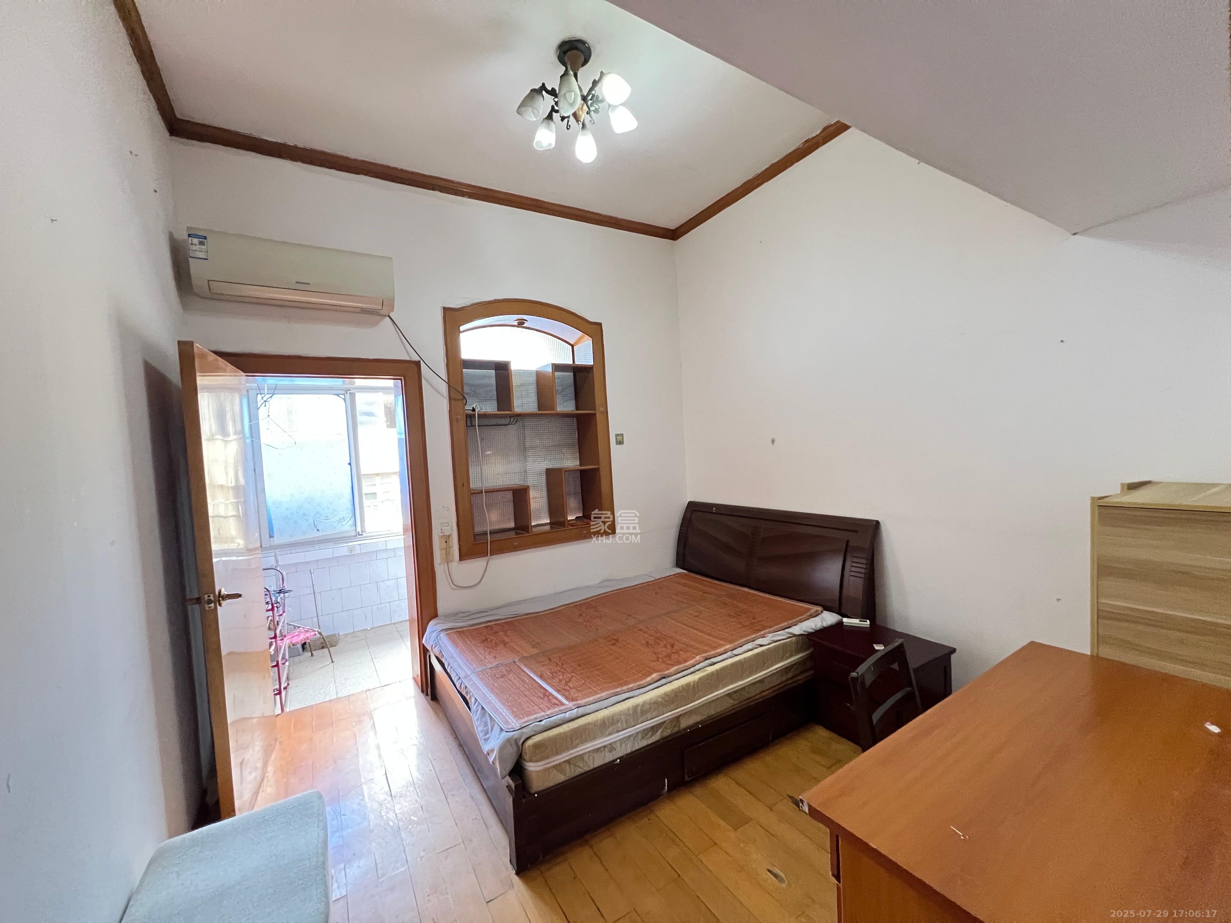 中医院宿舍 2室1厅1卫 1200.0元/月 中医院宿舍 2室1厅1卫 1200.0元/月室内图