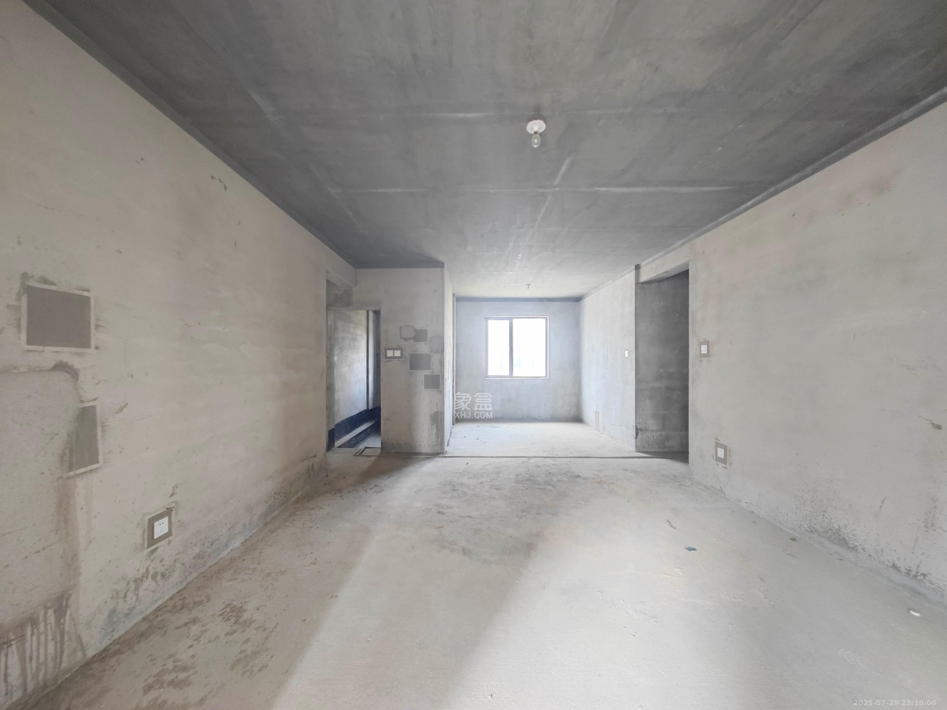 中建嘉和城  4室2厅2卫   109.80万