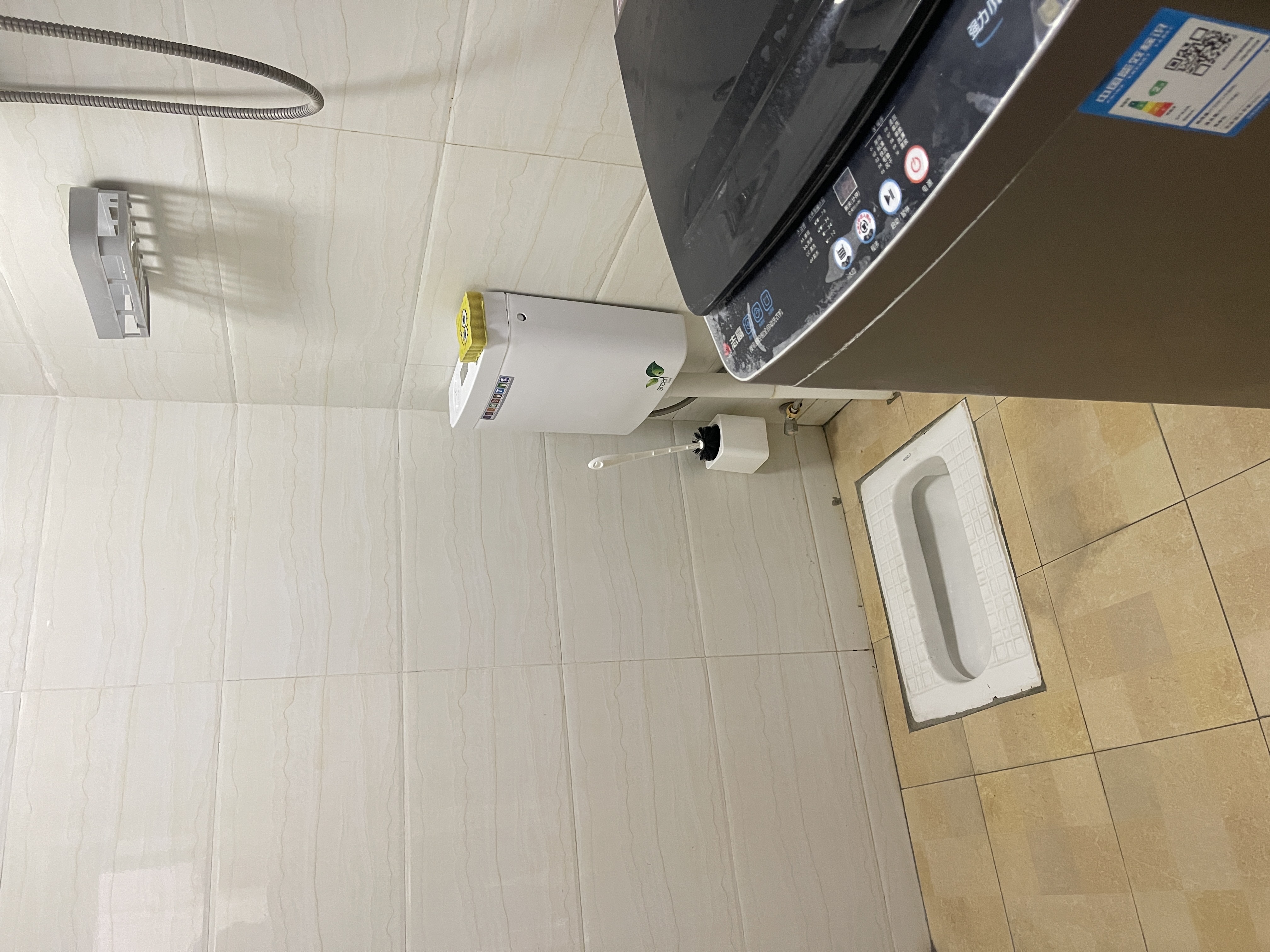 城中城 1室1厅1卫 1100.0元/月 城中城 1室1厅1卫 1100.0元/月室内图