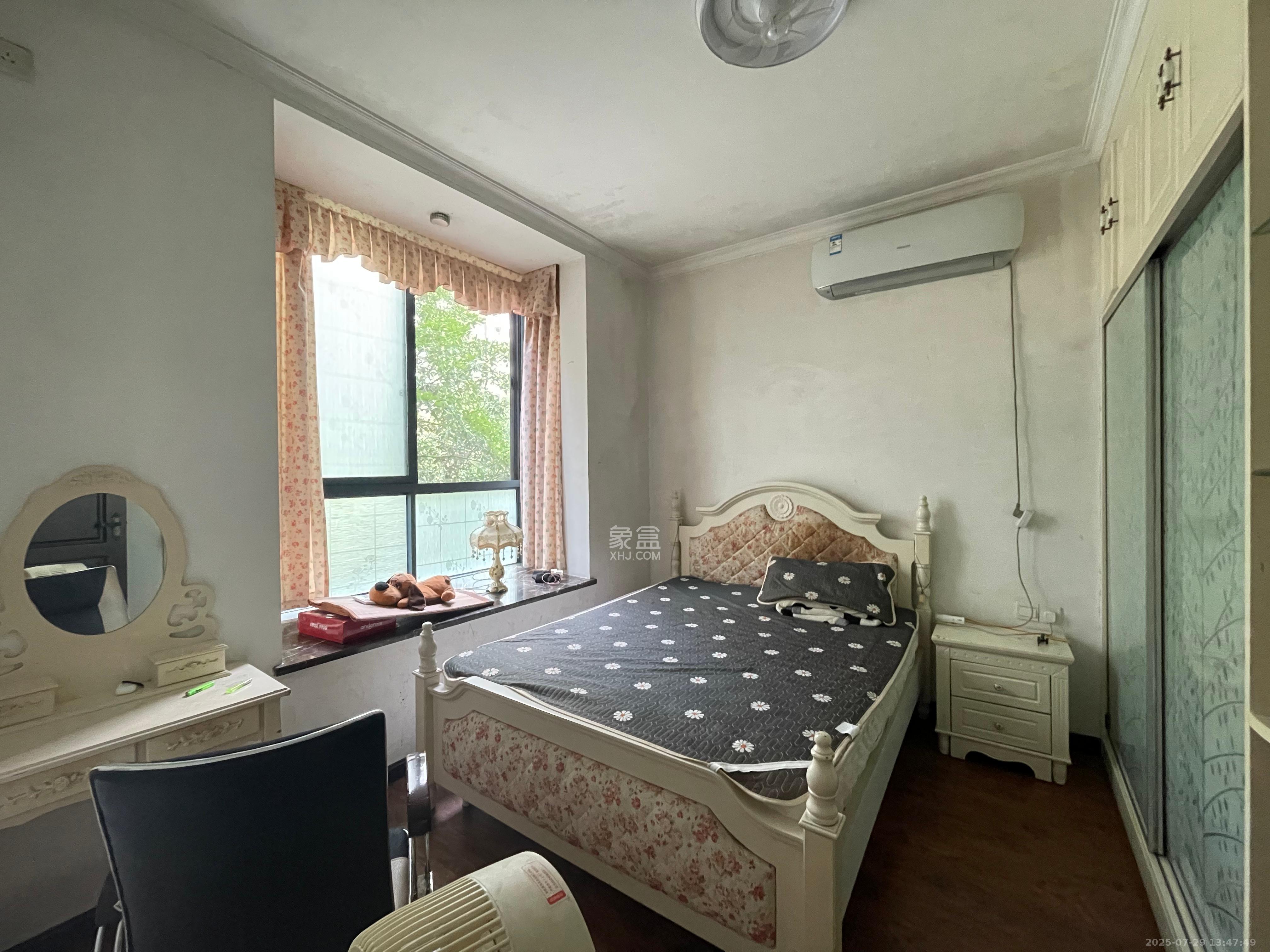 湘江世纪城揽江苑 3室2厅2卫 3000.0元/月 湘江世纪城揽江苑 3室2厅2卫 3000.0元/月室内图