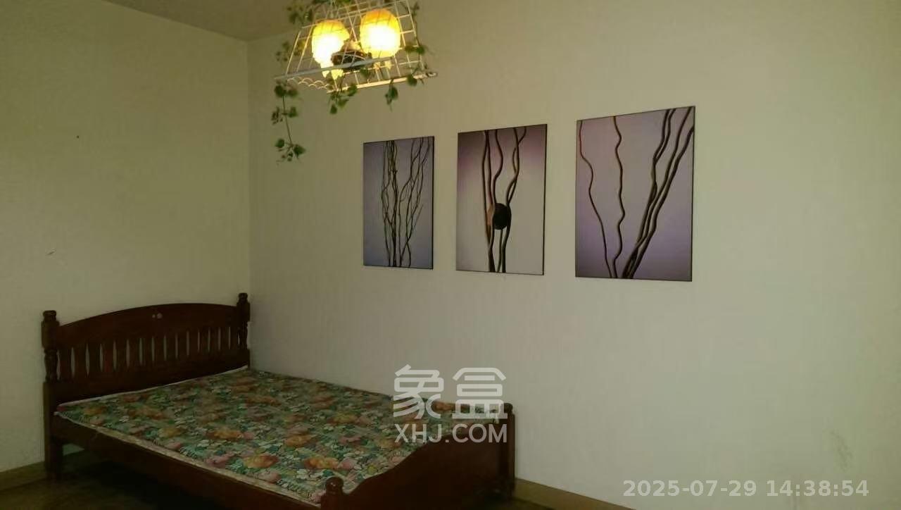 虹嘉花园(虹嘉园小区) 2室2厅1卫 1800.0元/月 虹嘉花园(虹嘉园小区) 2室2厅1卫 1800.0元/月室内图