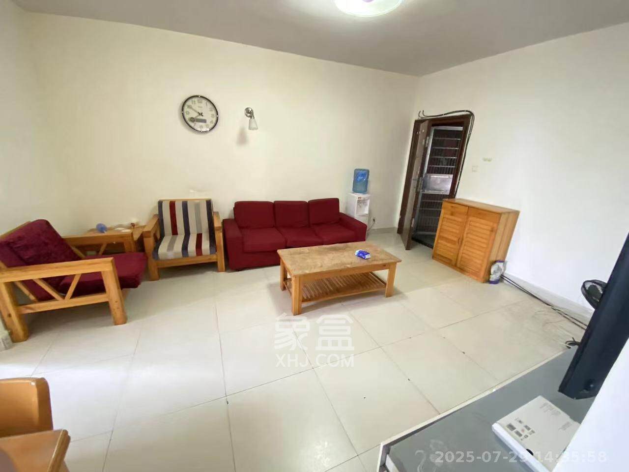 巧克力空间(建鸿达现代大厦)  2室2厅1卫    2000.0元/月 巧克力空间(建鸿达现代大厦)  2室2厅1卫    2000.0元/月室内图