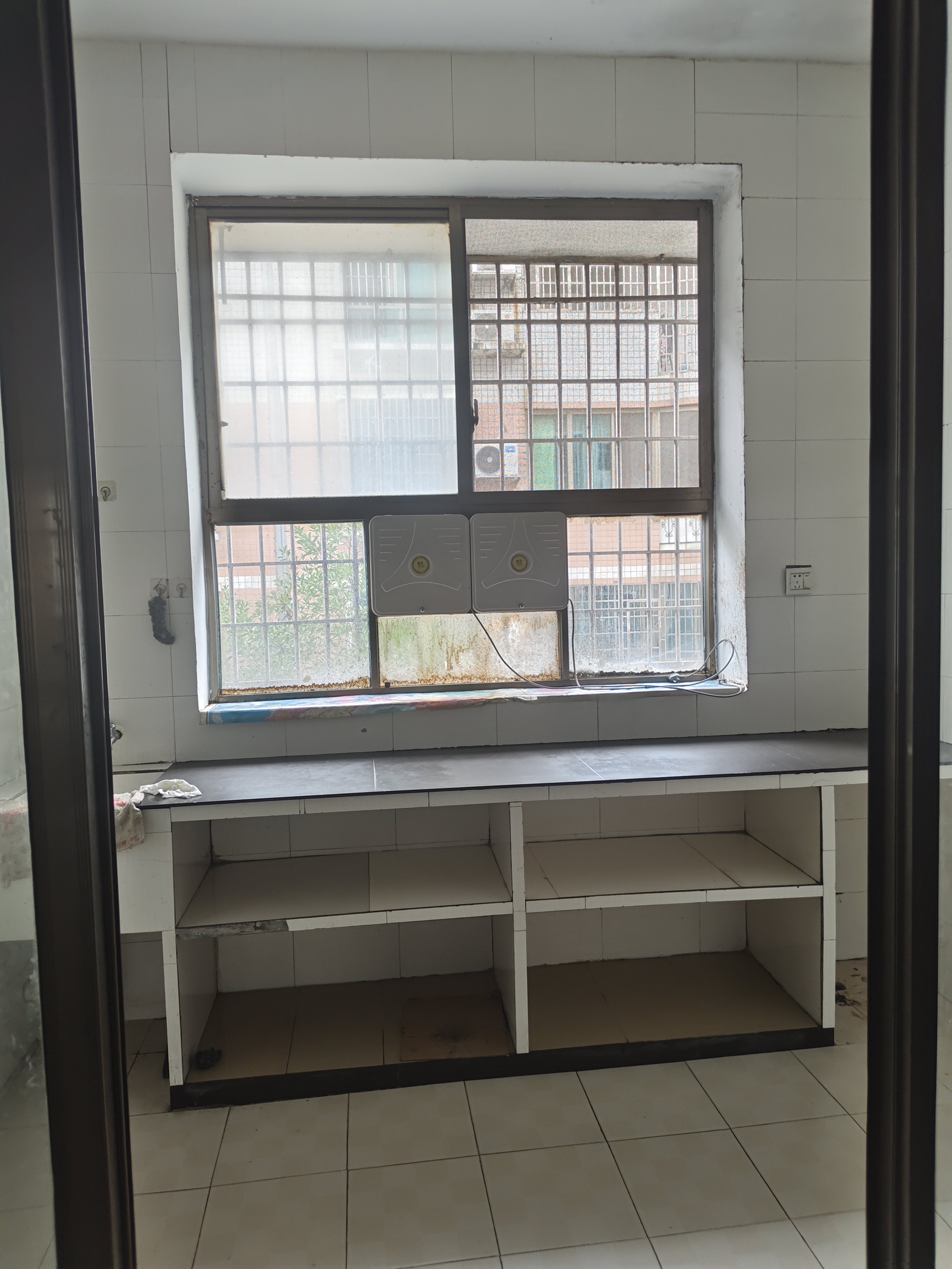 馨园小区 1室0厅0卫 800.0元/月 馨园小区 1室0厅0卫 800.0元/月室内图