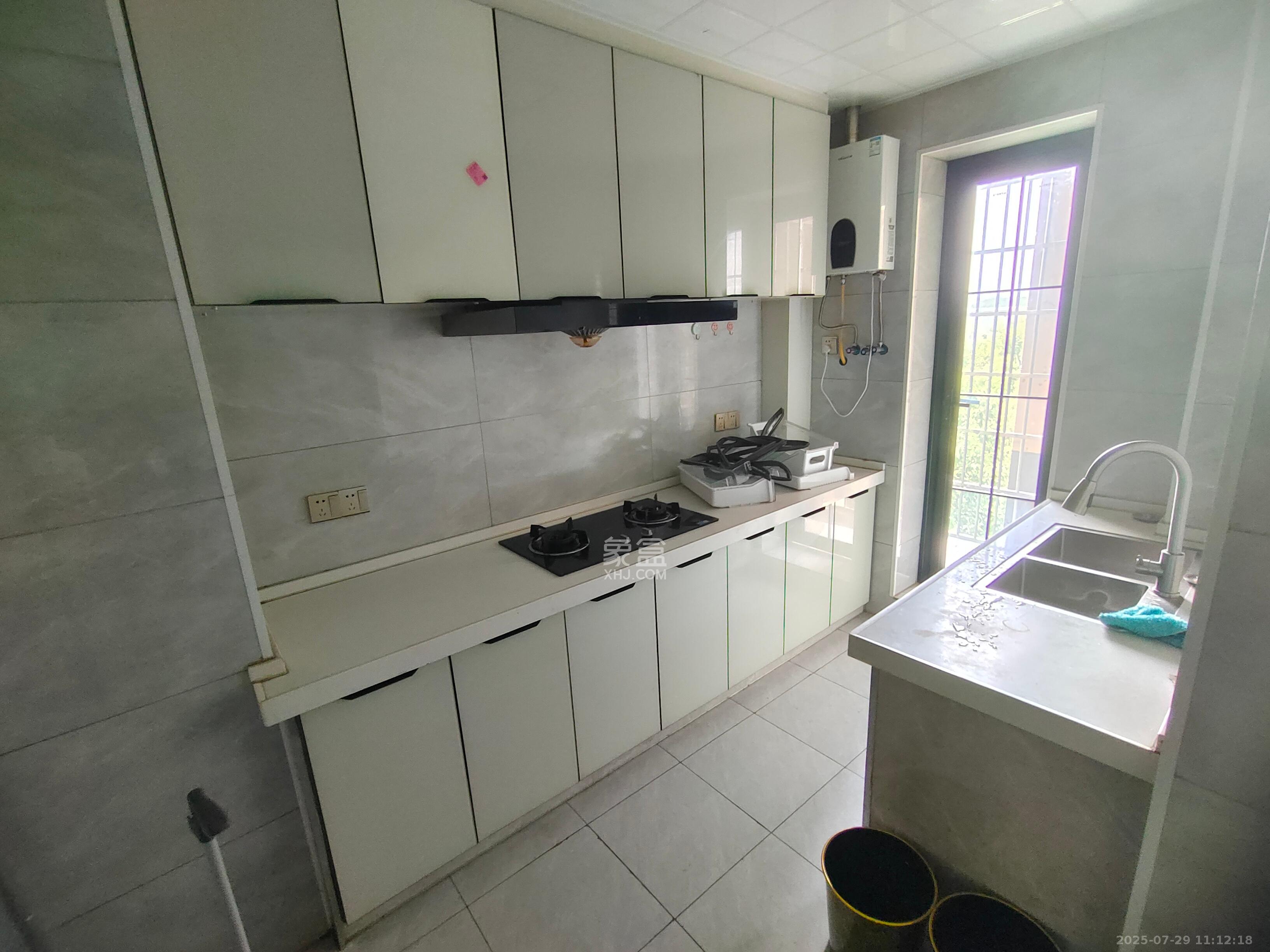 真人桥家园一期 3室1厅1卫 2100.0元/月 真人桥家园一期 3室1厅1卫 2100.0元/月室内图