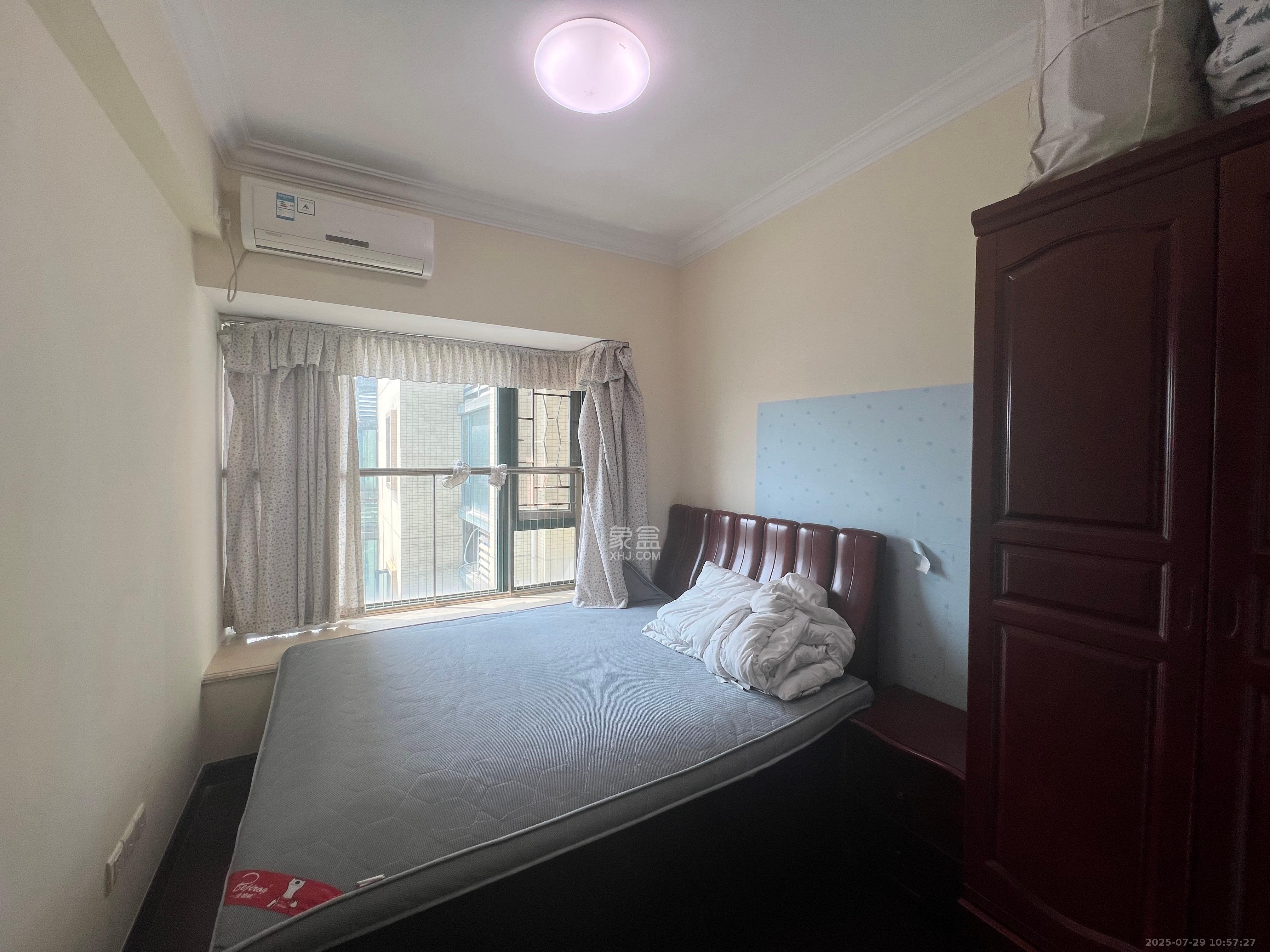 恒大雅苑 3室2厅2卫 2600.0元/月 恒大雅苑 3室2厅2卫 2600.0元/月室内图