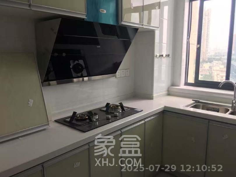 江南华府  2室1厅1卫   2200.00元/月室内图