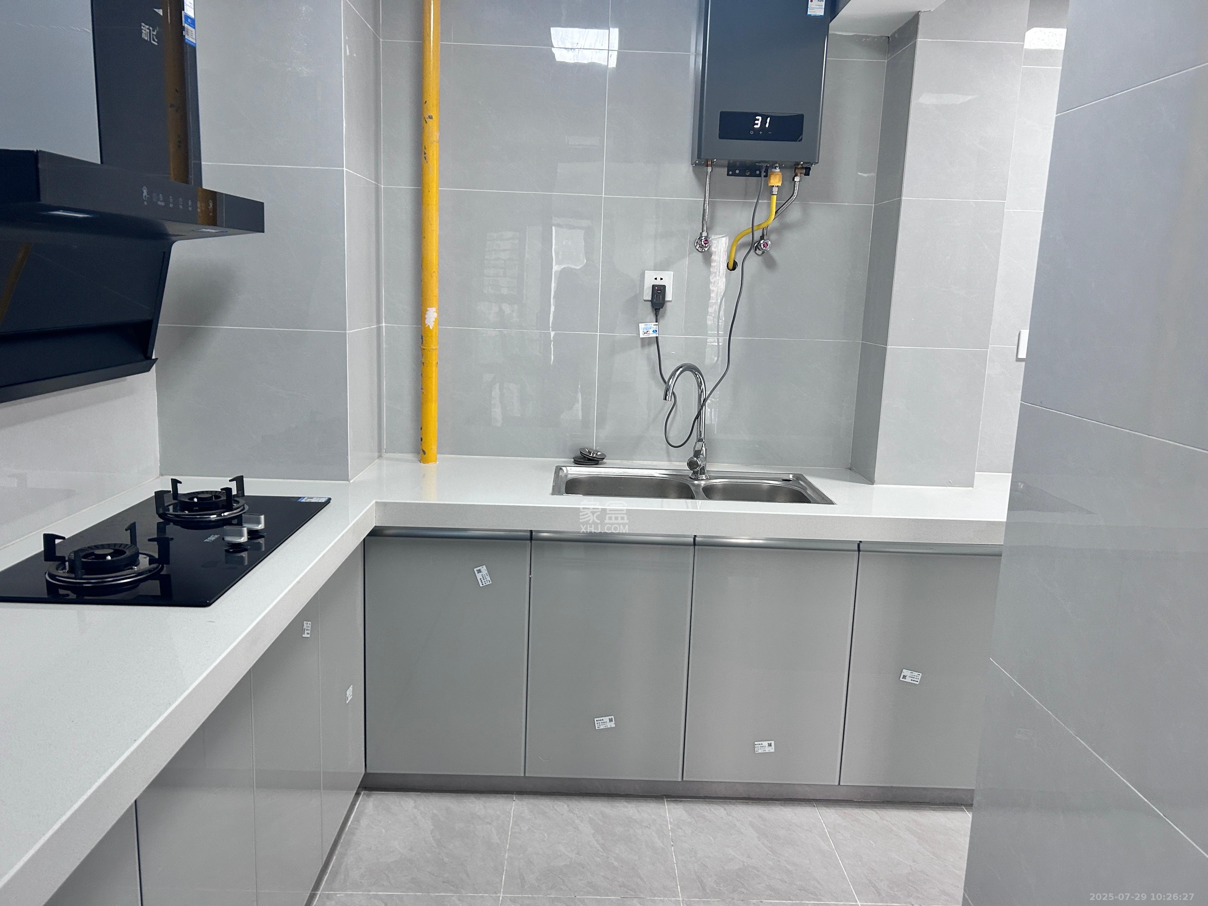 莲香园  3室0厅0卫    2400.0元/月室内图