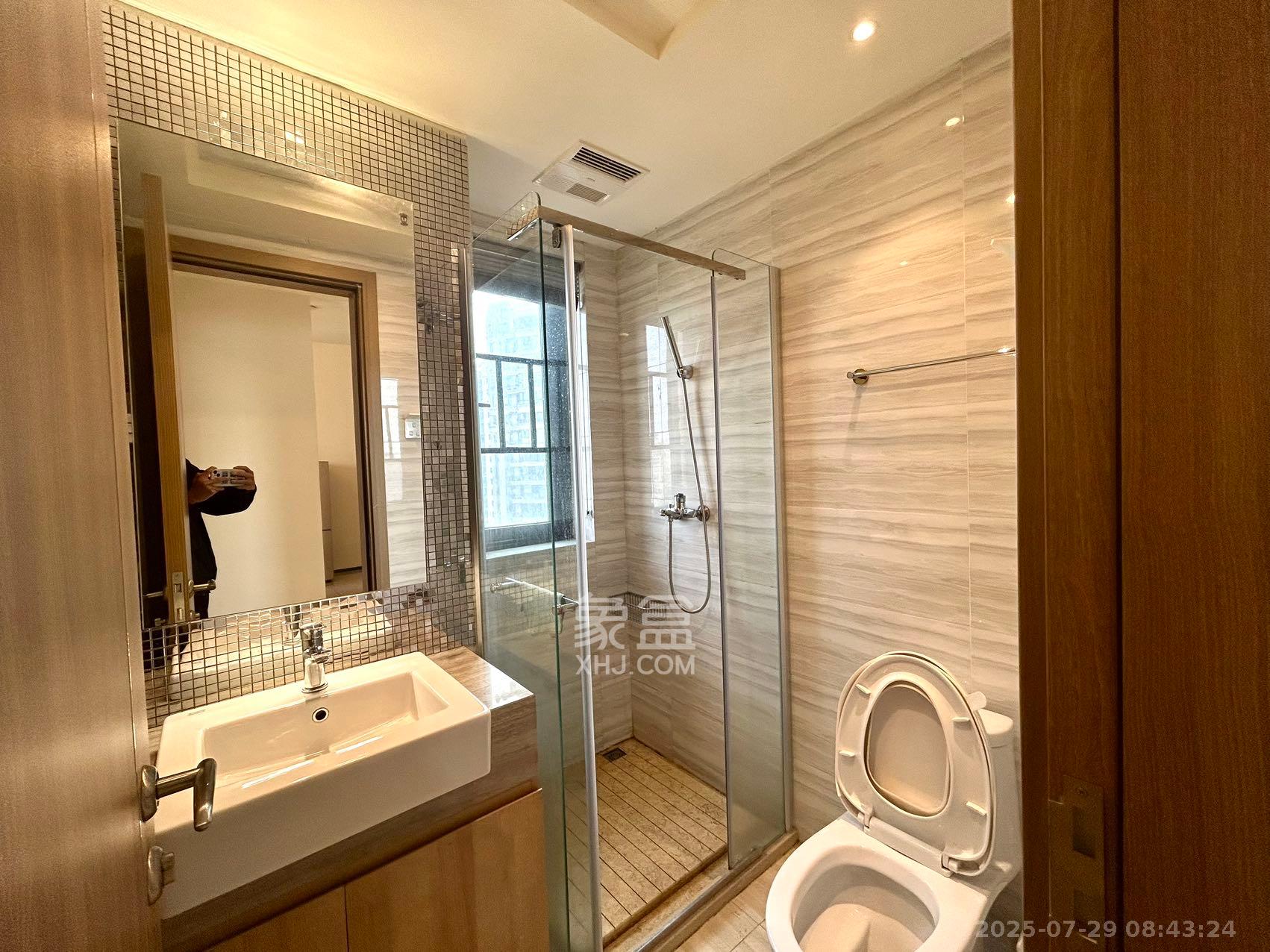 恒大上林苑  1室1厅1卫    2100.0元/月 恒大上林苑  1室1厅1卫    2100.0元/月室内图