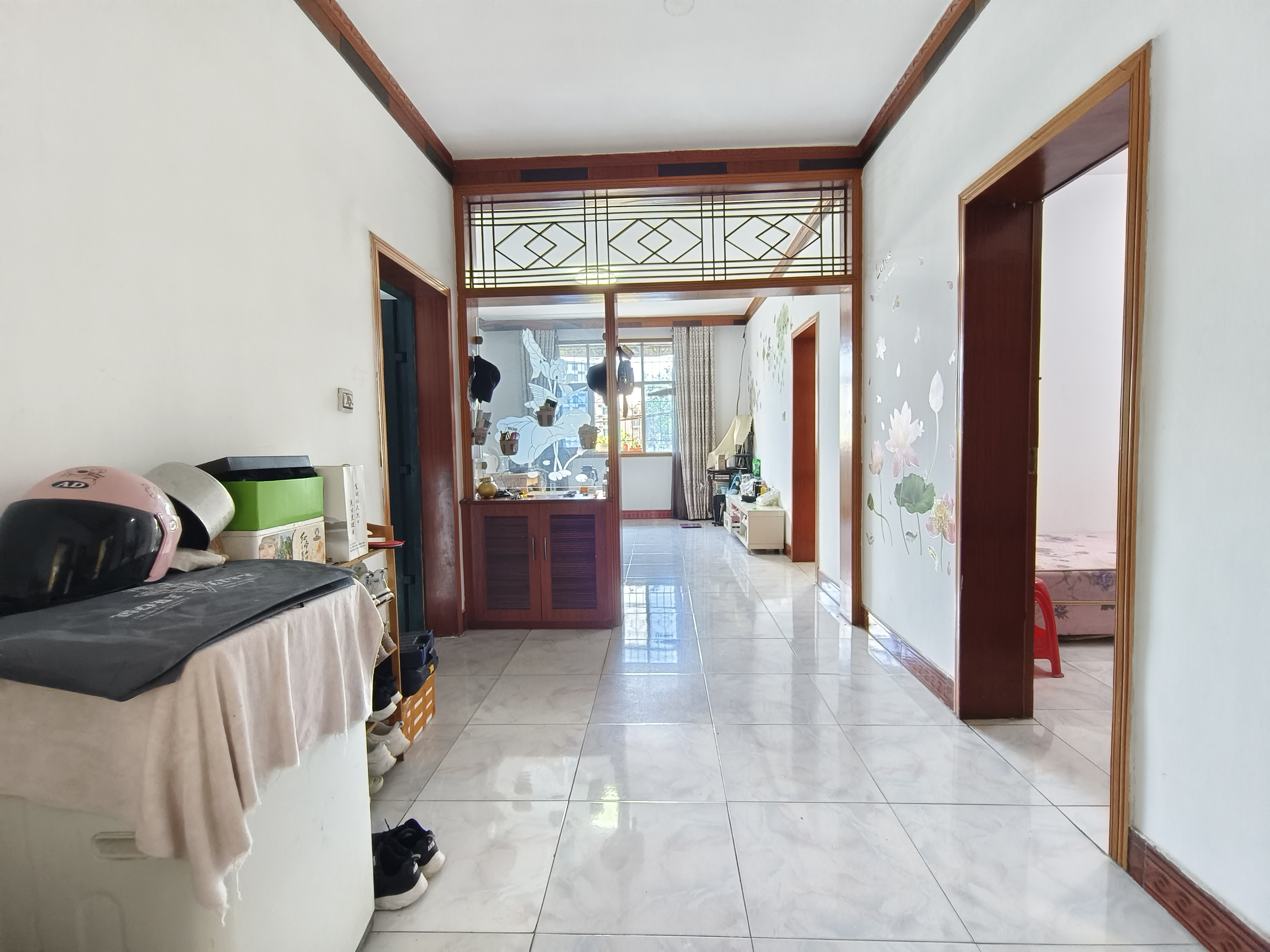 宝塔岗新村小区 3室2厅1卫 30.8万 宝塔岗新村小区 3室2厅1卫 30.8万客厅