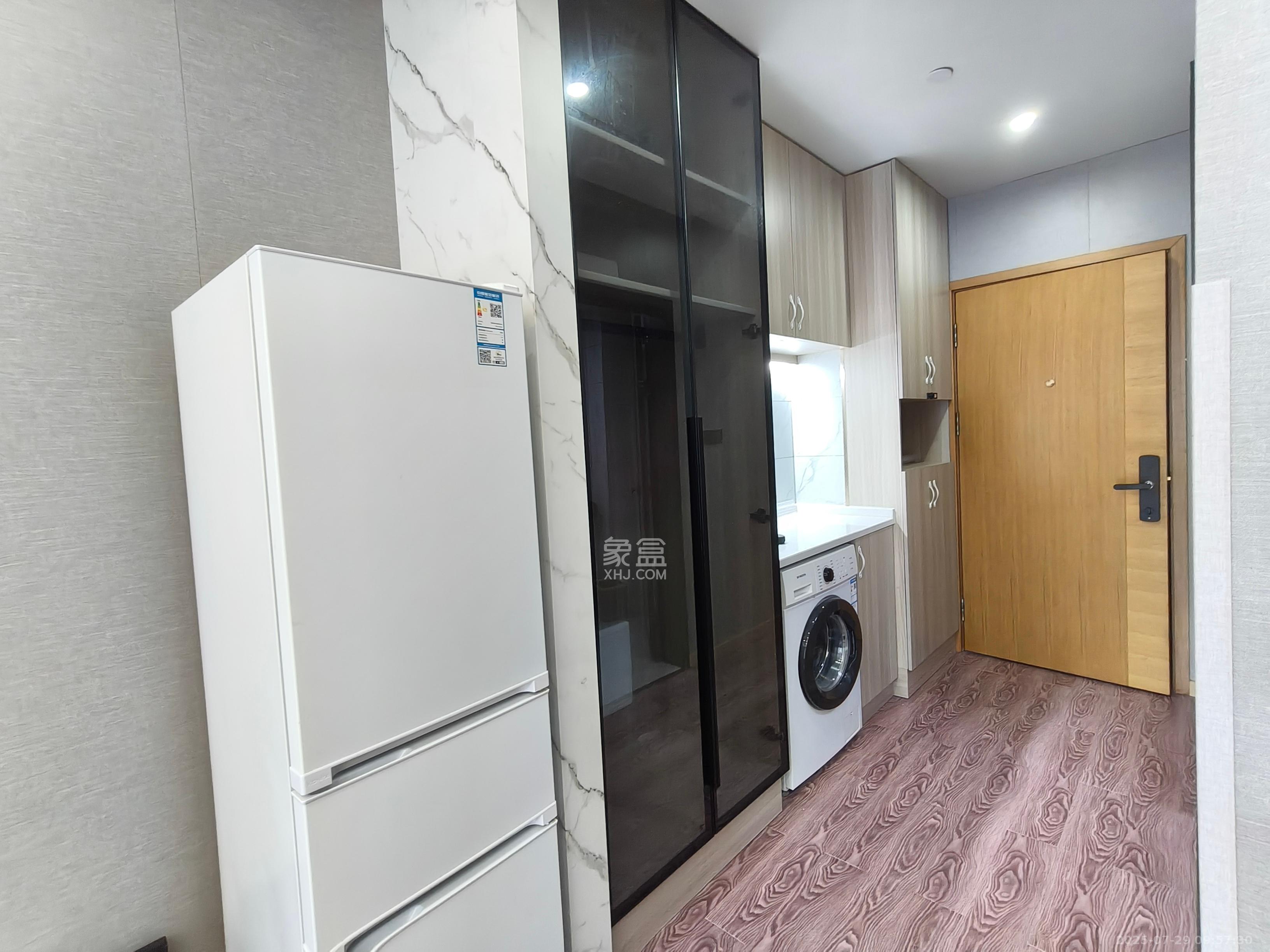 明昇壹城(明昇时代广场)三期 1室1厅1卫 1500.0元/月 明昇壹城(明昇时代广场)三期 1室1厅1卫 1500.0元/月室内图