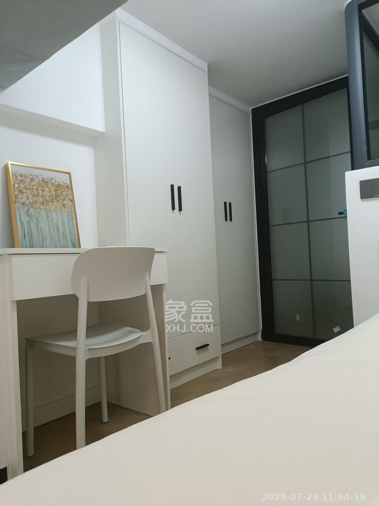 珠江花城好世界 1室0厅0卫 2300.0元/月 珠江花城好世界 1室0厅0卫 2300.0元/月室内图