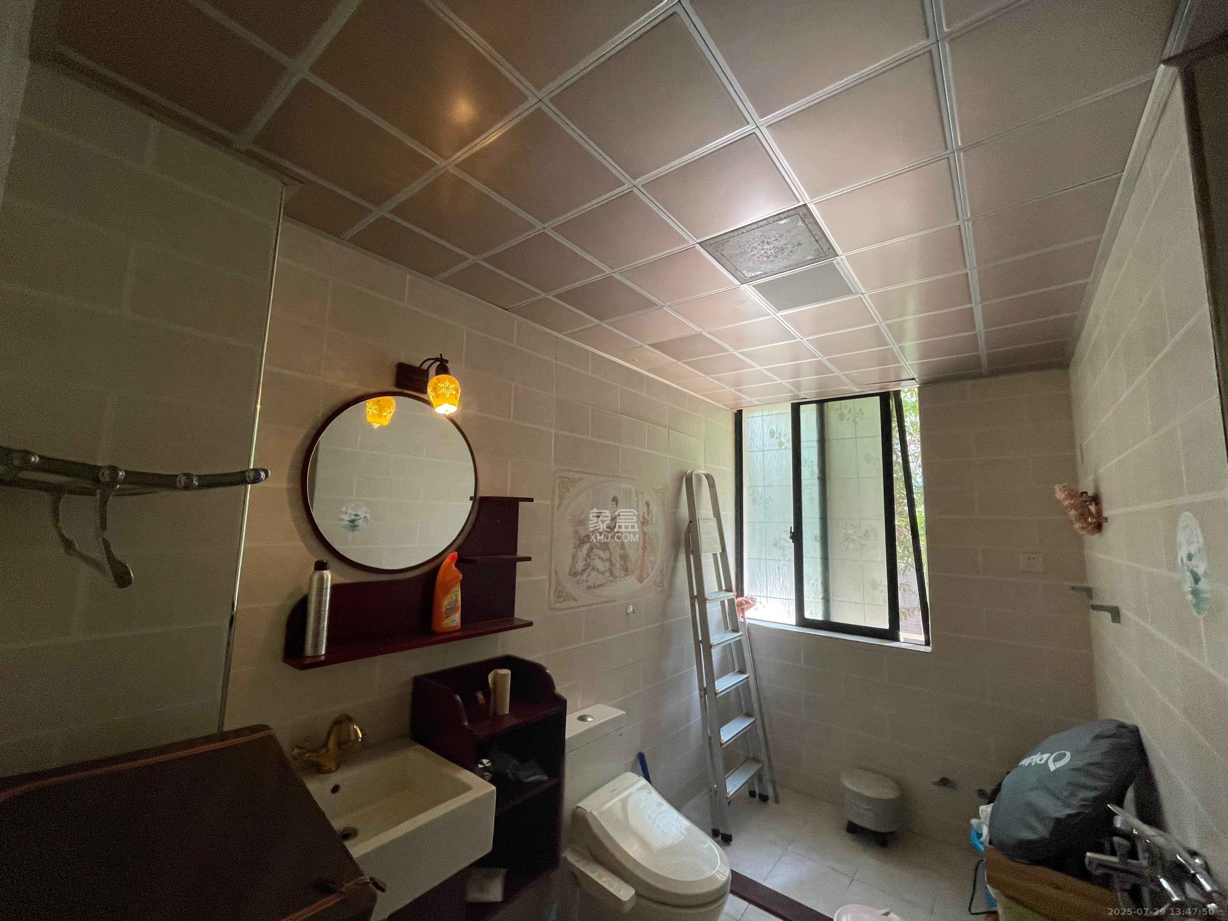 湘江世纪城揽江苑 3室2厅2卫 3000.0元/月 湘江世纪城揽江苑 3室2厅2卫 3000.0元/月室内图