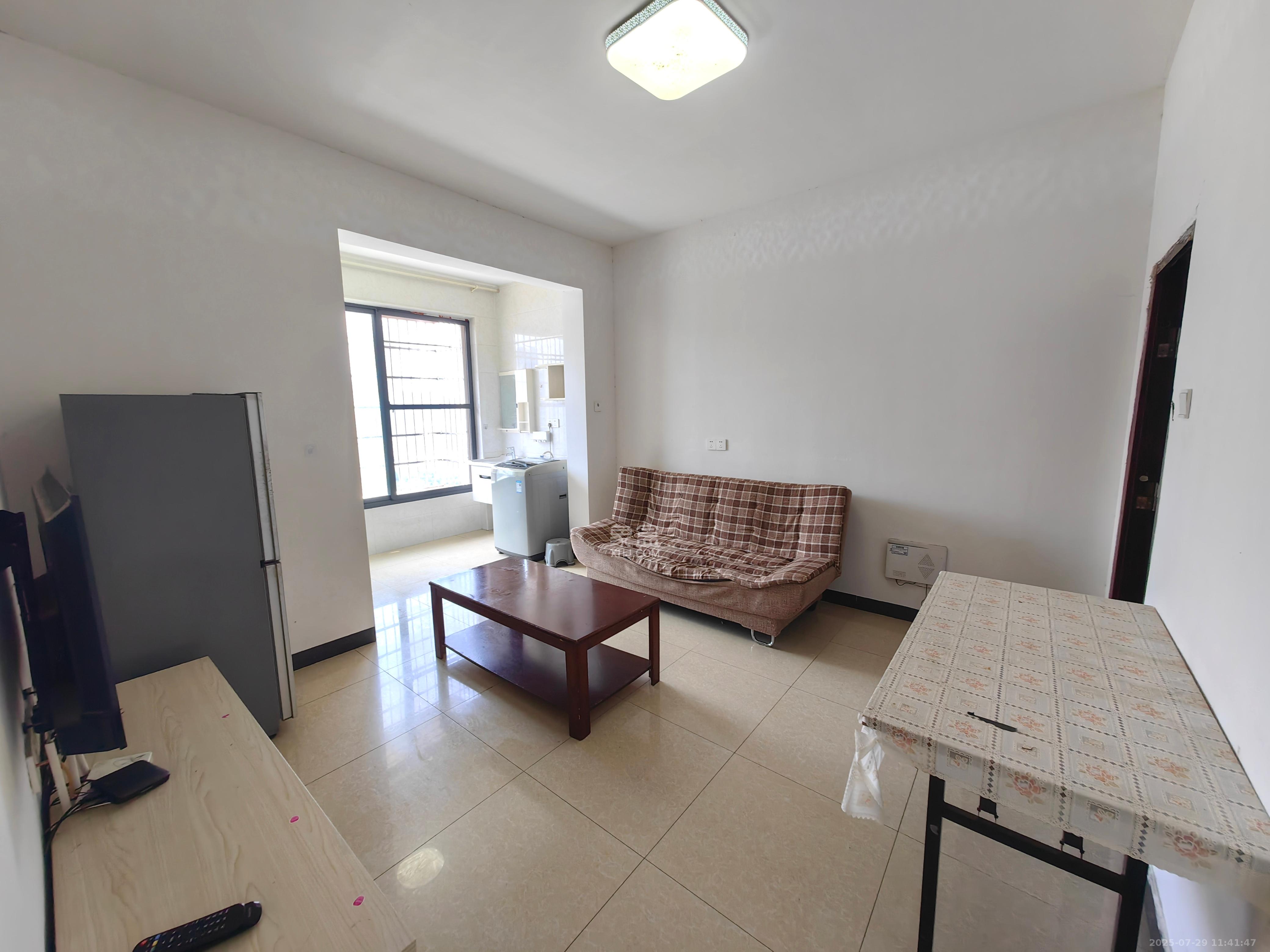 嘉顺苑  1室1厅1卫    1400.0元/月室内图