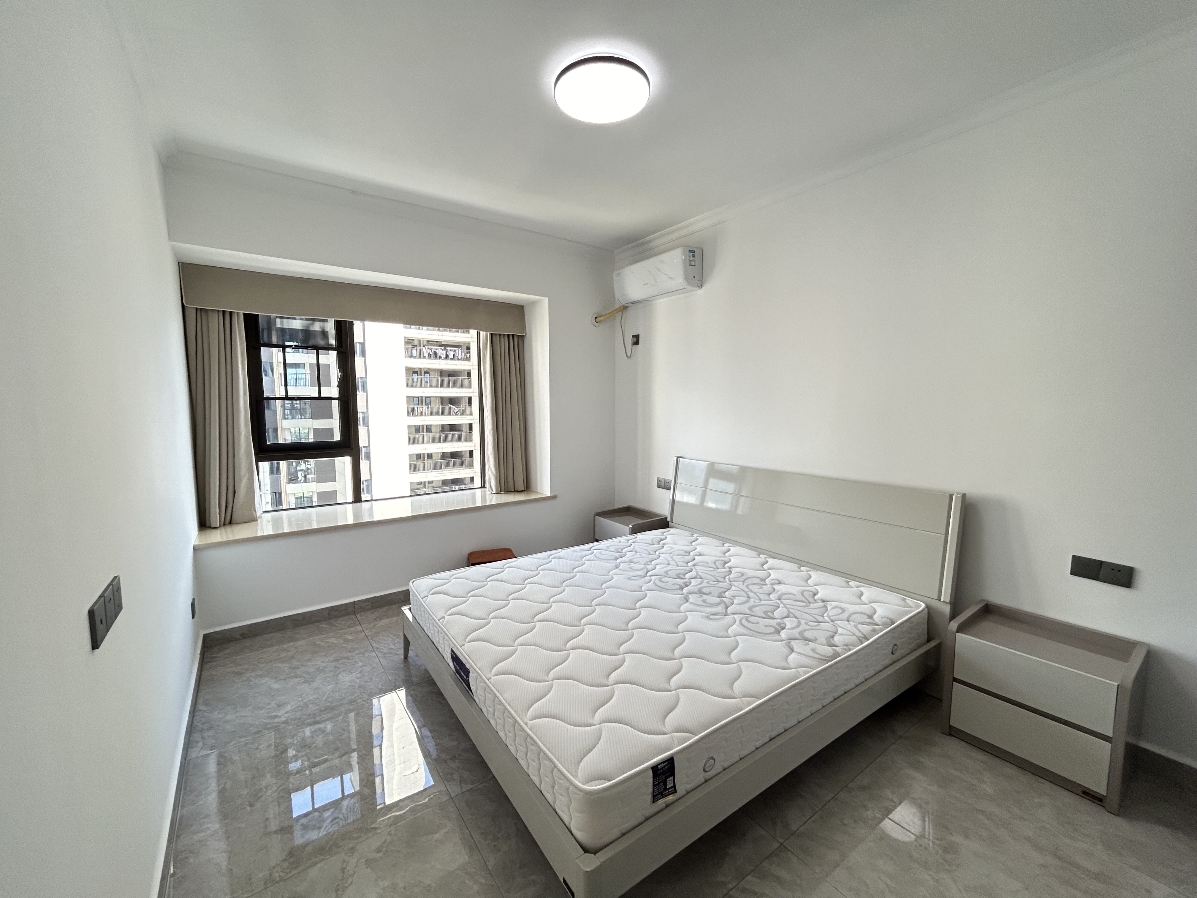 世茂云城 3室2厅2卫 2000.0元/月 世茂云城 3室2厅2卫 2000.0元/月室内图