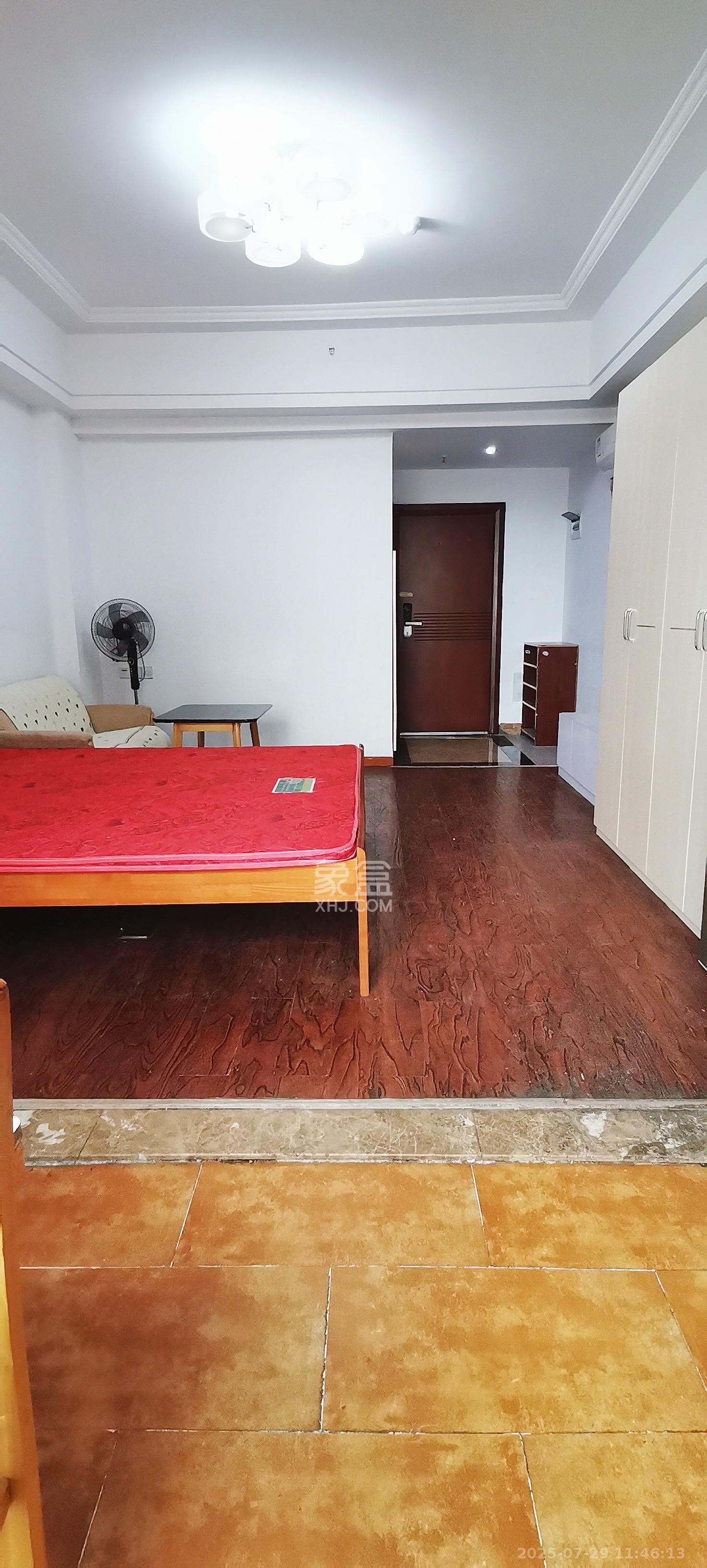 天元涉外景园B区  1室1厅1卫    1500.0元/月室内图