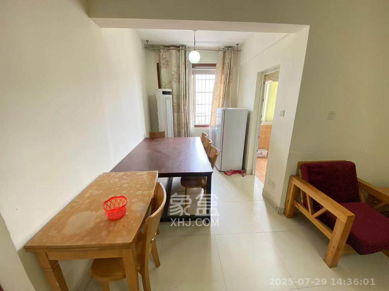 巧克力空间(建鸿达现代大厦)  2室2厅1卫    2000.0元/月 巧克力空间(建鸿达现代大厦)  2室2厅1卫    2000.0元/月室内图