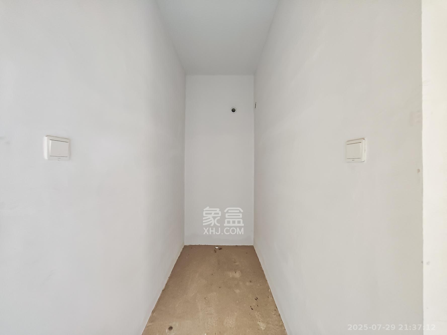 长沙雅居乐花园 3室2厅2卫 90.0万 长沙雅居乐花园 3室2厅2卫 90.0万其他