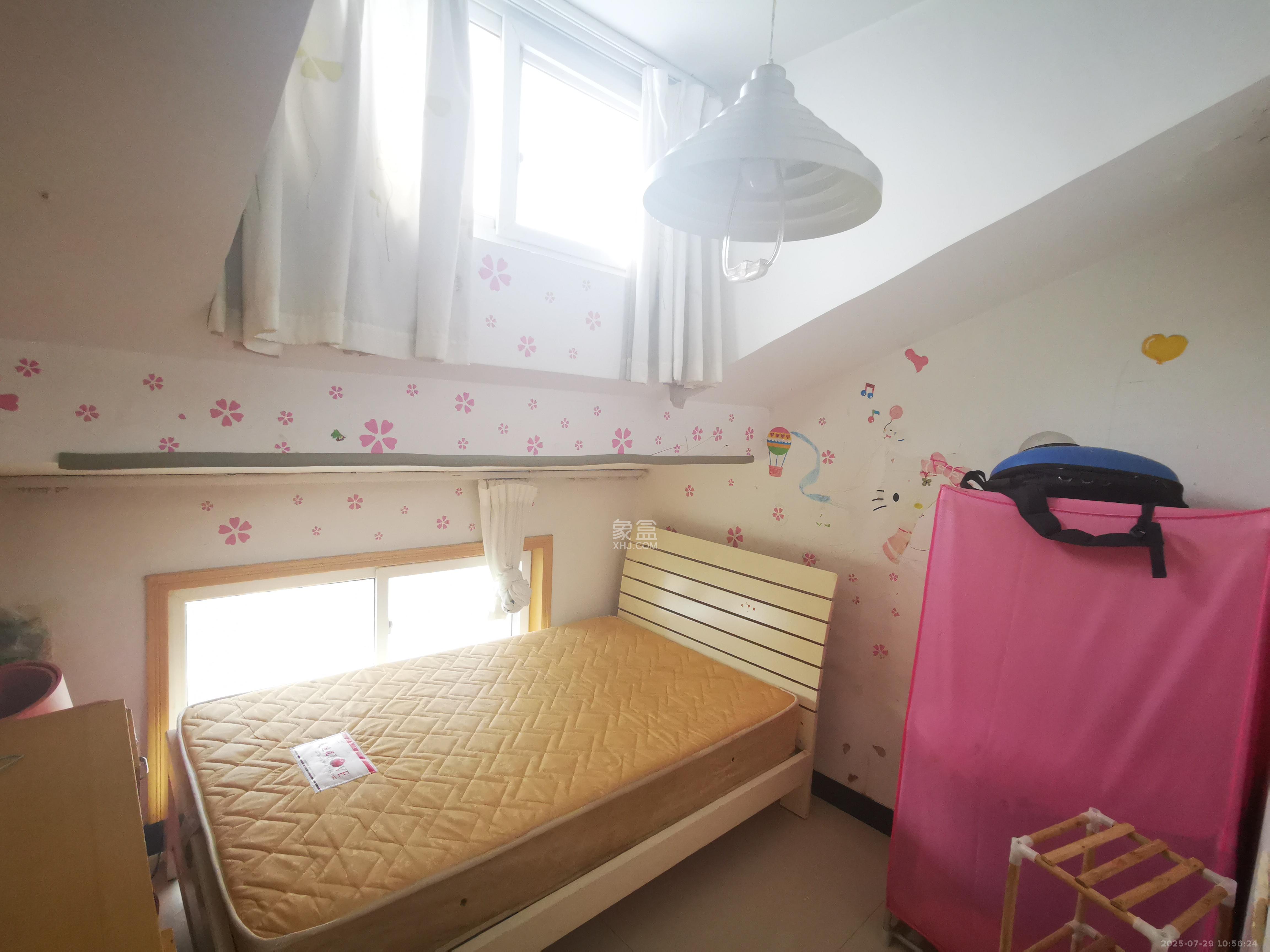 鄱阳小区 2室2厅1卫 1000.0元/月 鄱阳小区 2室2厅1卫 1000.0元/月室内图