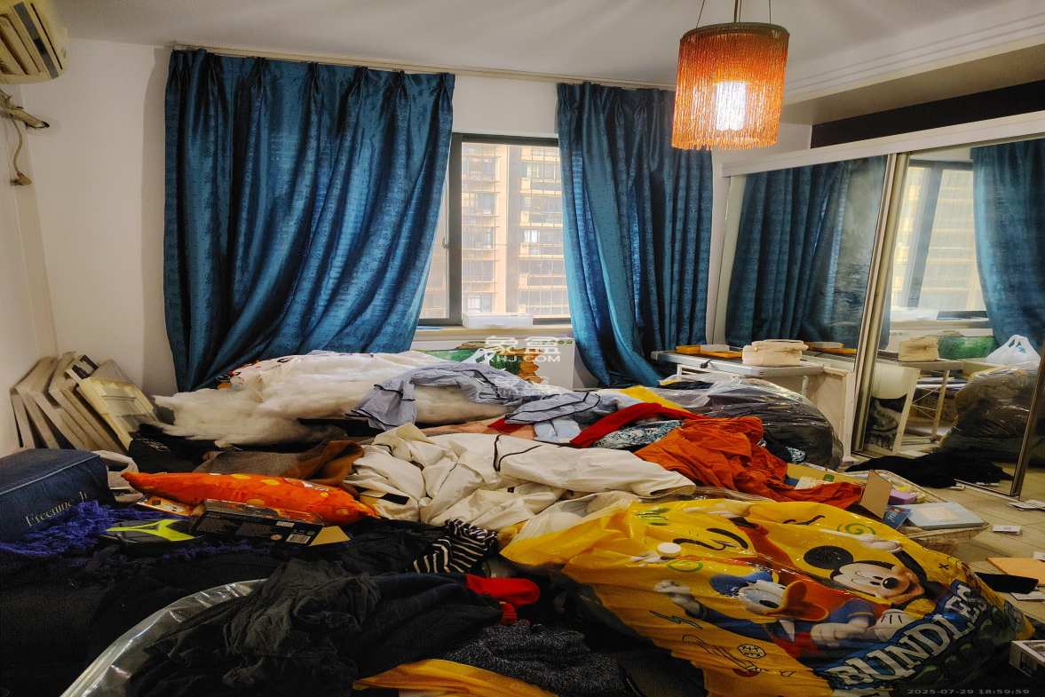 世嘉国际华城  3室2厅2卫    3600.0元/月 世嘉国际华城  3室2厅2卫    3600.0元/月室内图