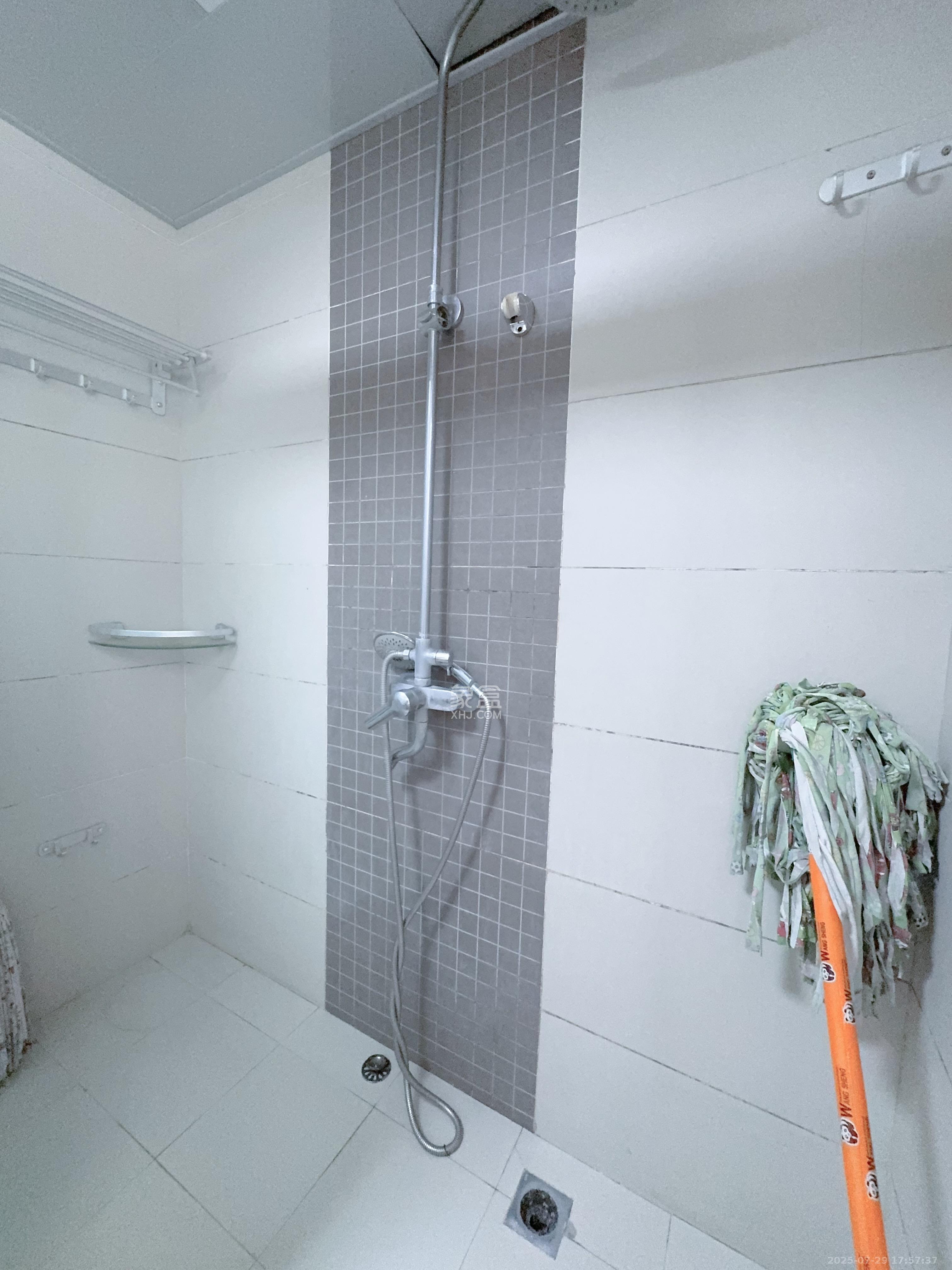 博林金谷 4室2厅3卫 3500.0元/月 博林金谷 4室2厅3卫 3500.0元/月室内图