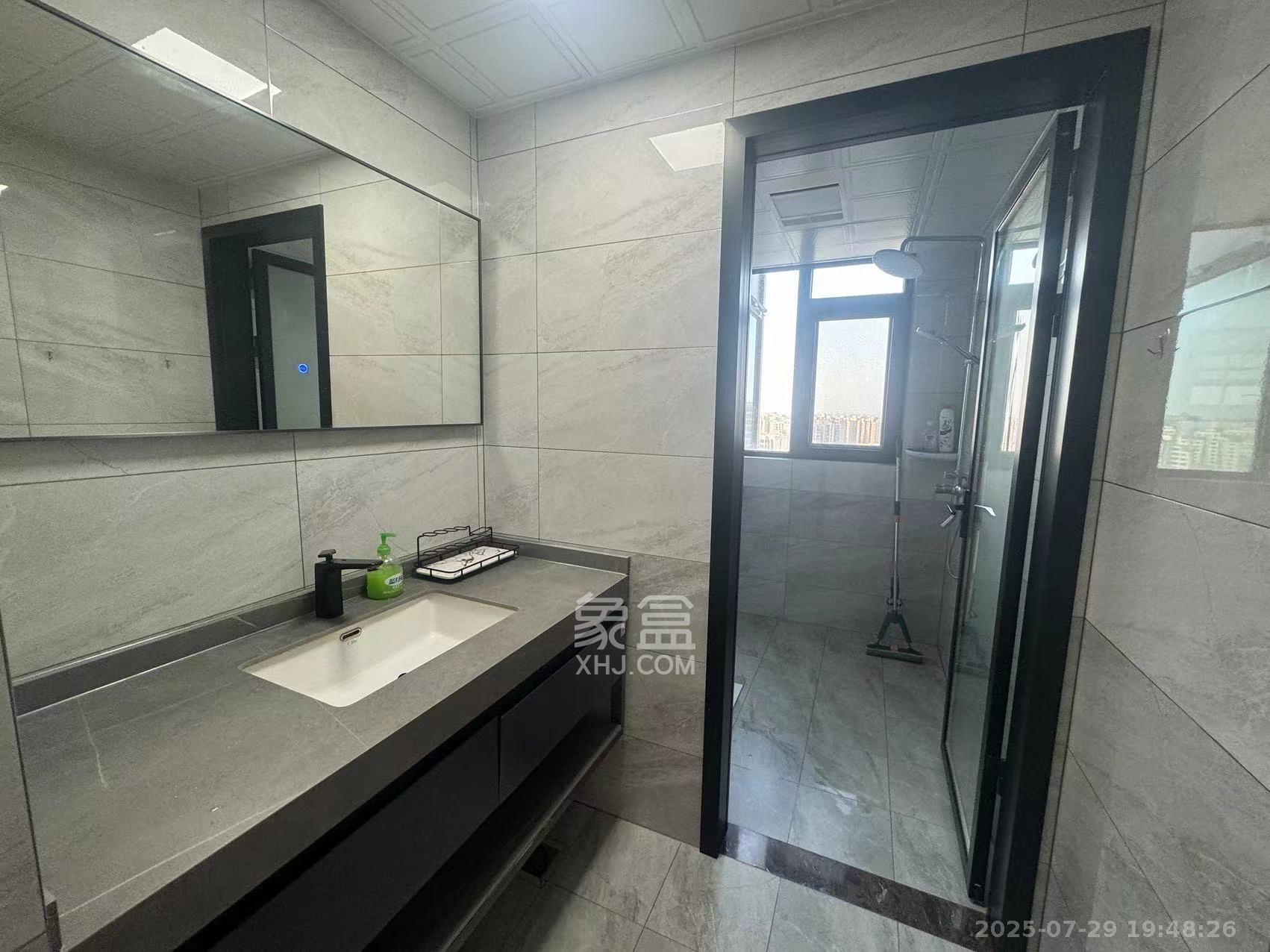 晟通牡丹舸  3室2厅2卫    7500.0元/月室内图