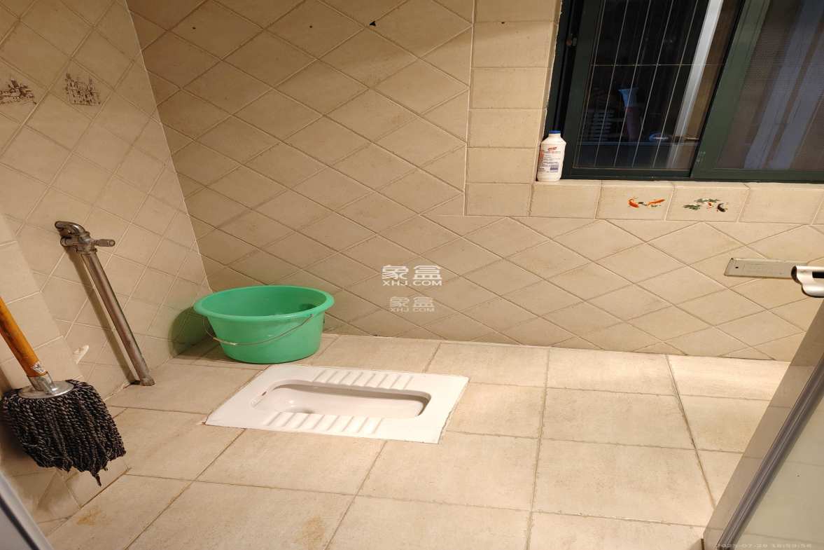 世嘉国际华城  3室2厅2卫    3600.0元/月 世嘉国际华城  3室2厅2卫    3600.0元/月室内图