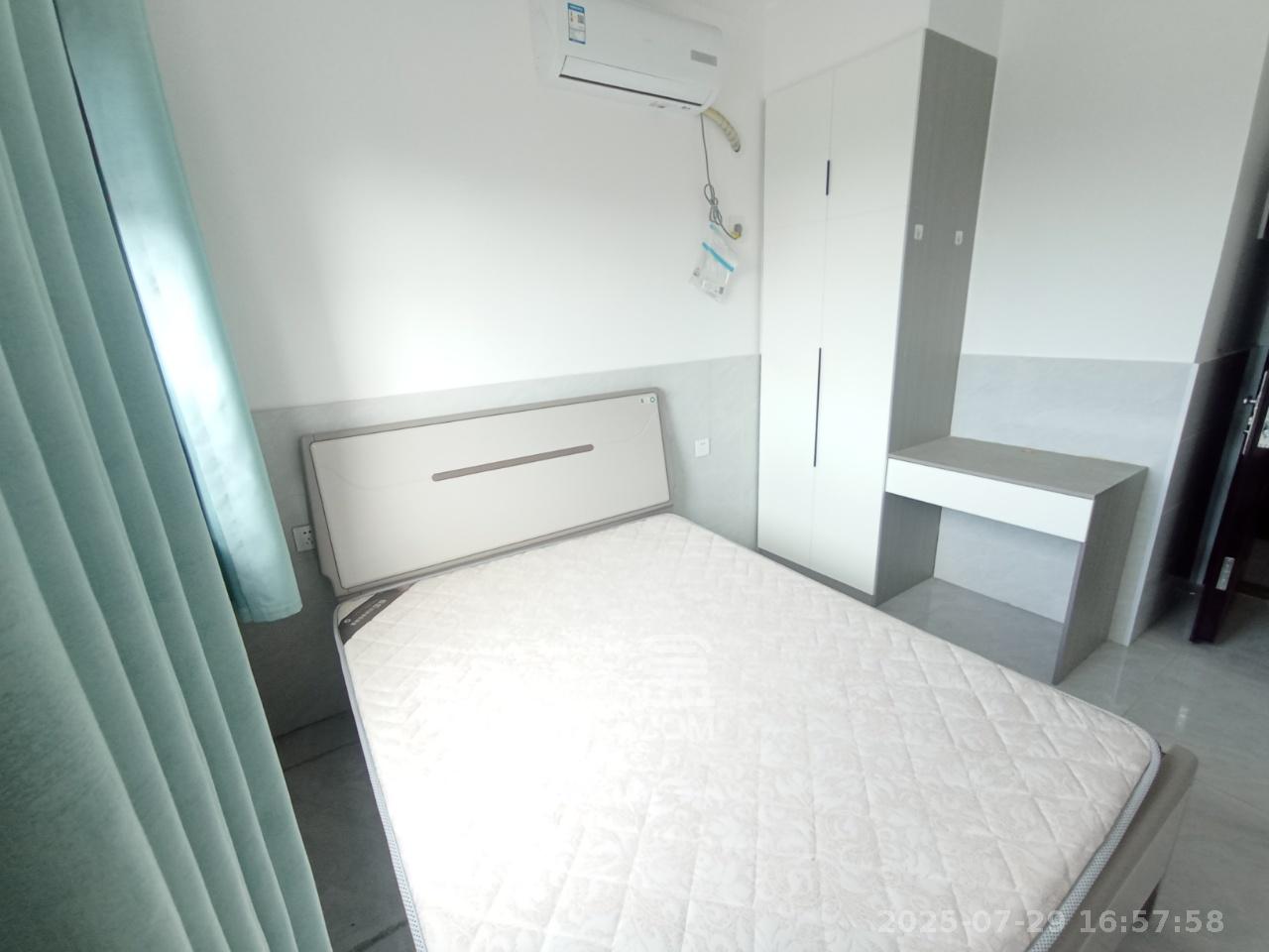 燕珑新寓  1室1厅1卫    1300.0元/月室内图