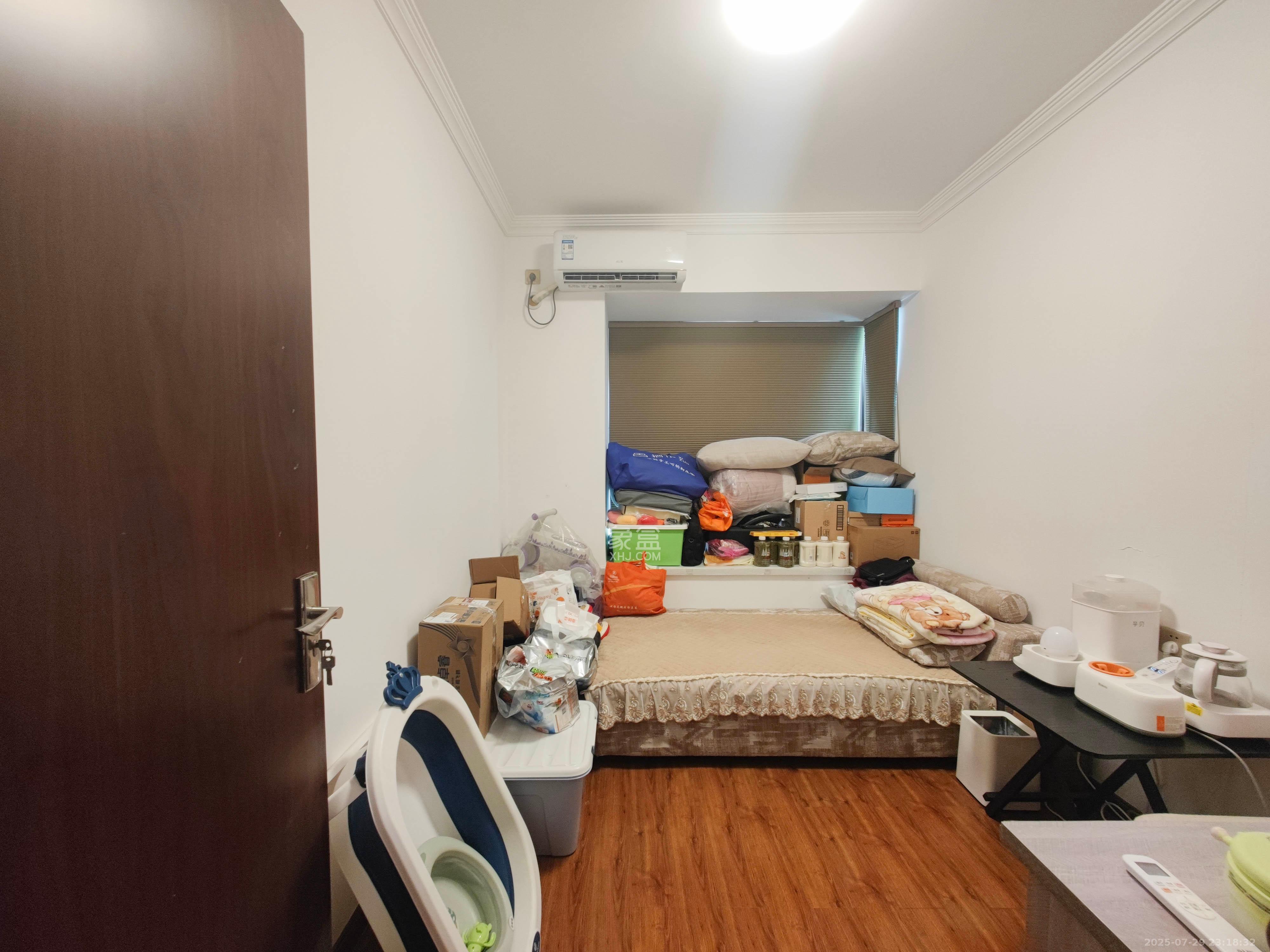 奥园誉景华府 3室2厅2卫 85.0万 奥园誉景华府 3室2厅2卫 85.0万卧室