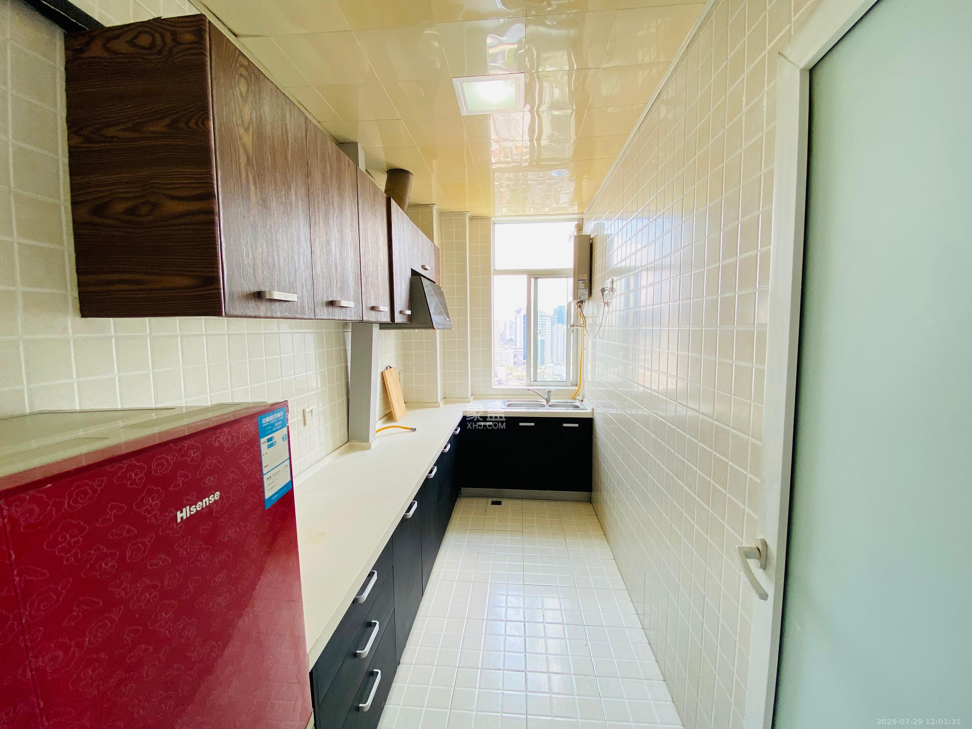 君临国际 2室1厅1卫 2600.0元/月 君临国际 2室1厅1卫 2600.0元/月室内图