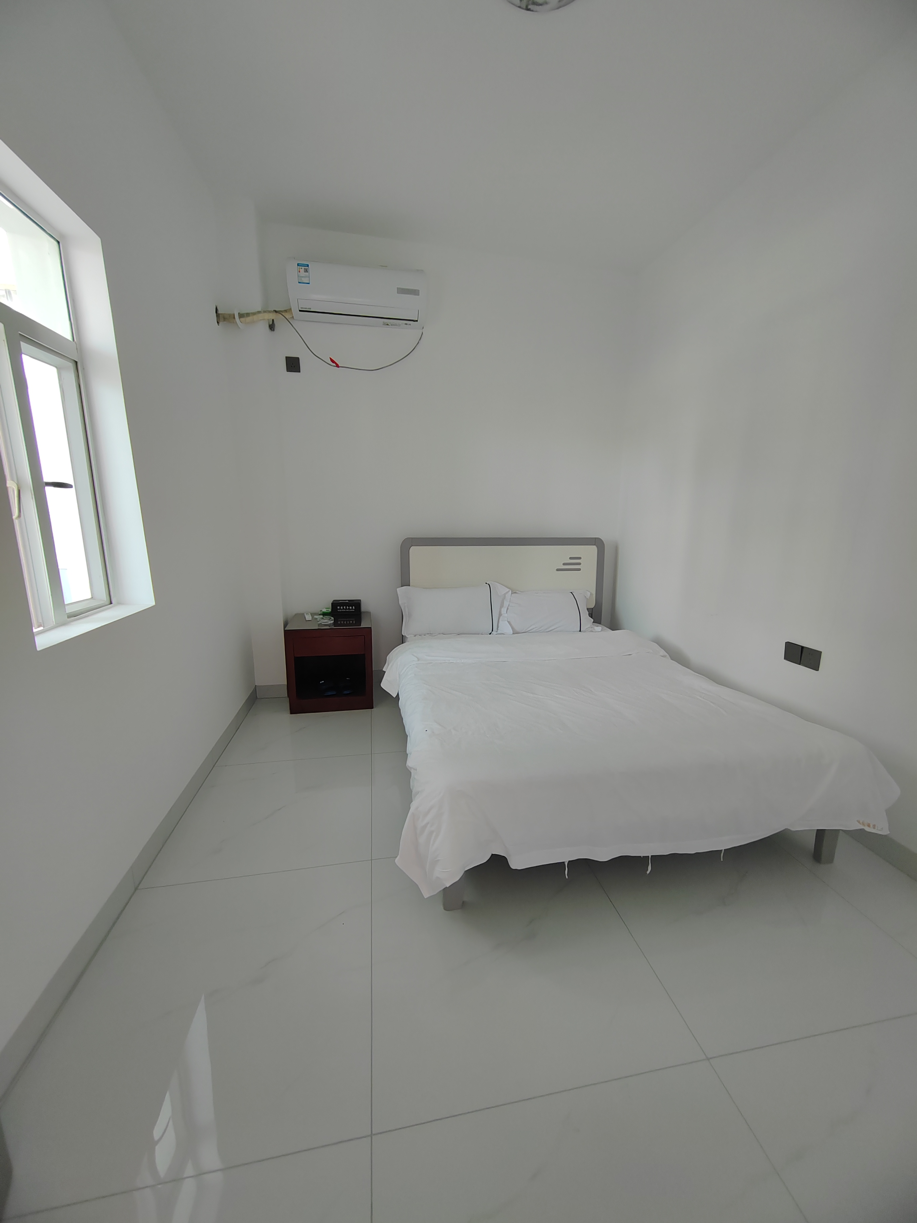 滨海新都 2室1厅1卫 2500.0元/月 滨海新都 2室1厅1卫 2500.0元/月室内图