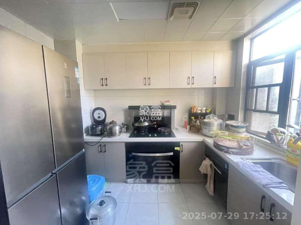 经世龙城 4室2厅2卫 2500.0元/月 经世龙城 4室2厅2卫 2500.0元/月室内图