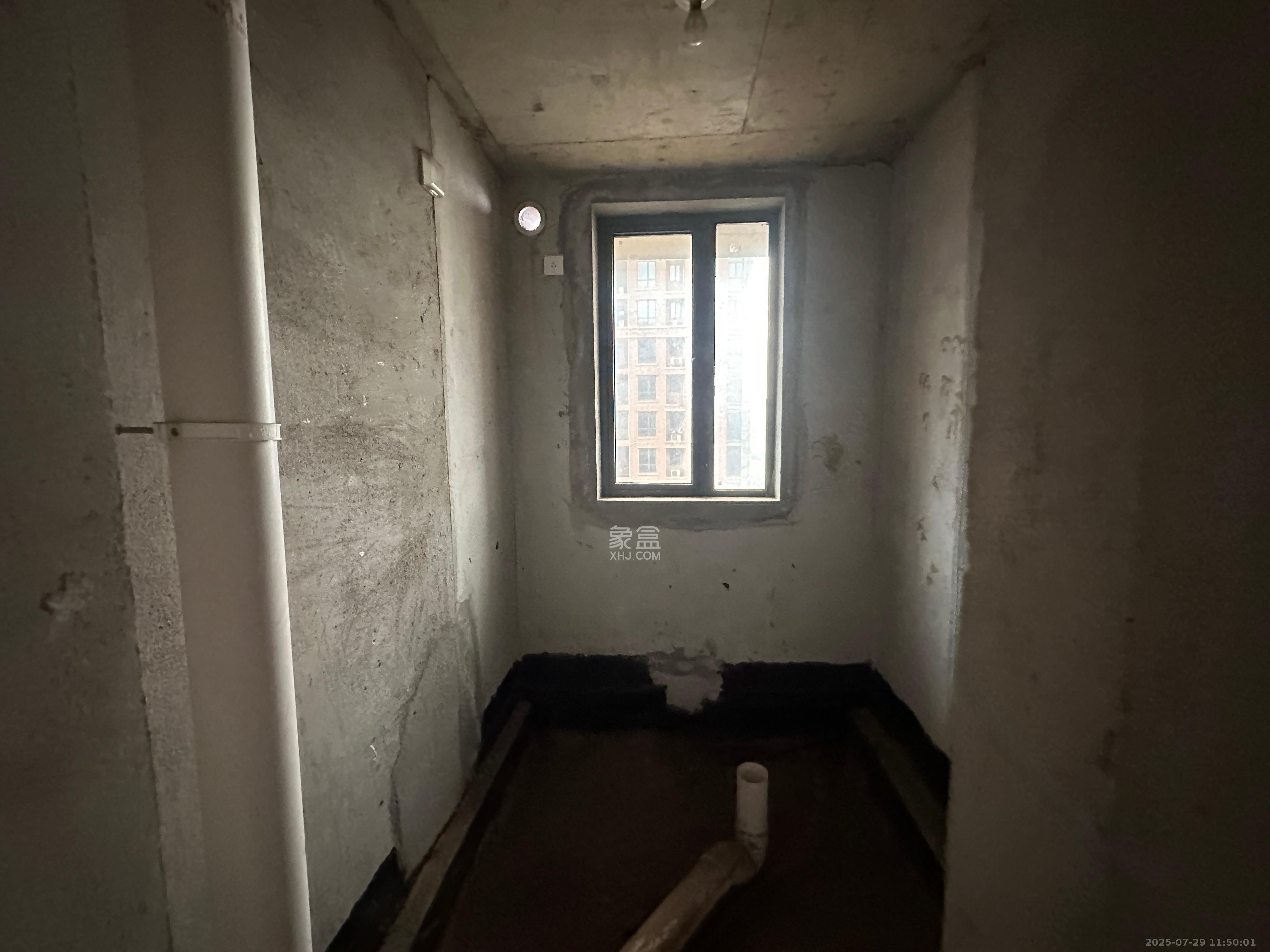 金谷豪庭  3室2厅1卫    1000.0元/月 金谷豪庭  3室2厅1卫    1000.0元/月室内图