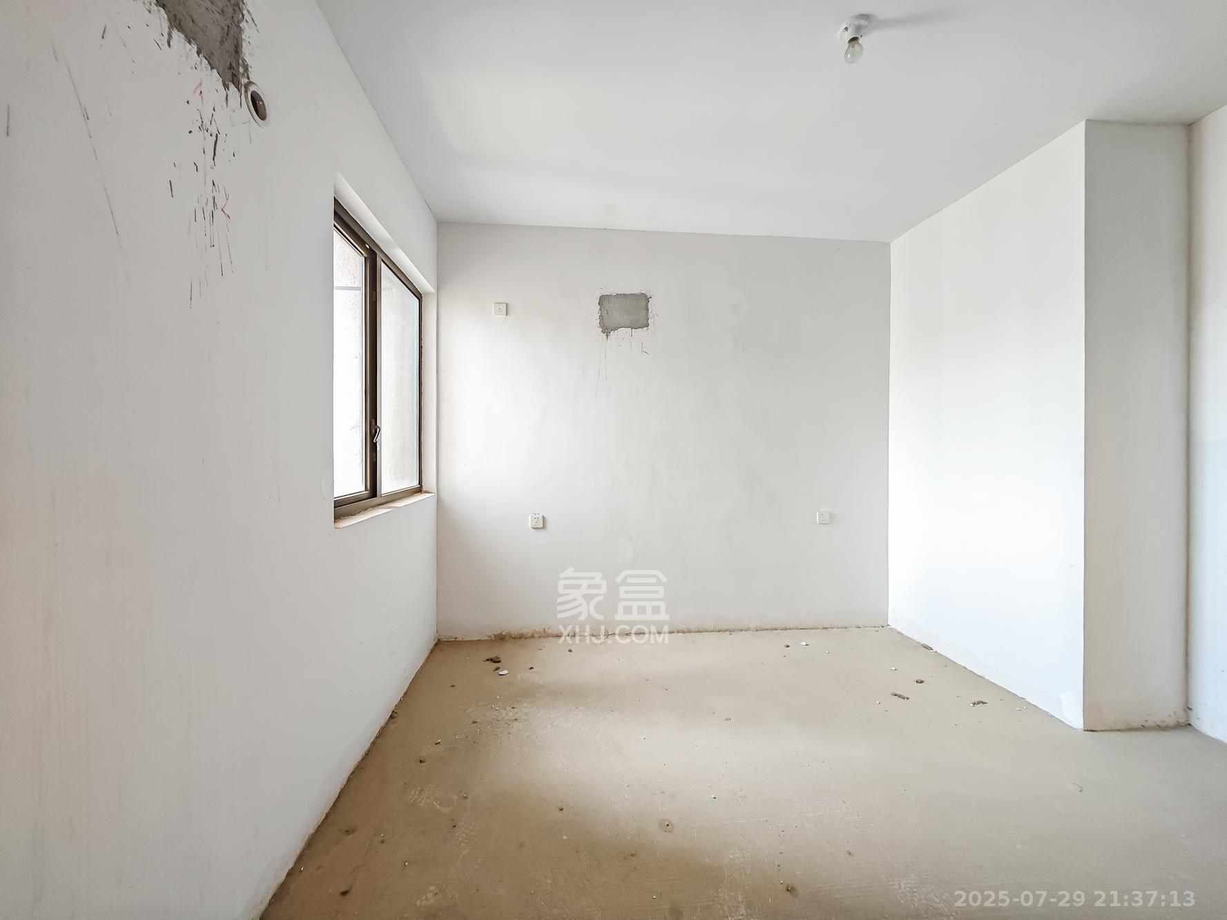 长沙雅居乐花园 3室2厅2卫 90.0万 长沙雅居乐花园 3室2厅2卫 90.0万卧室