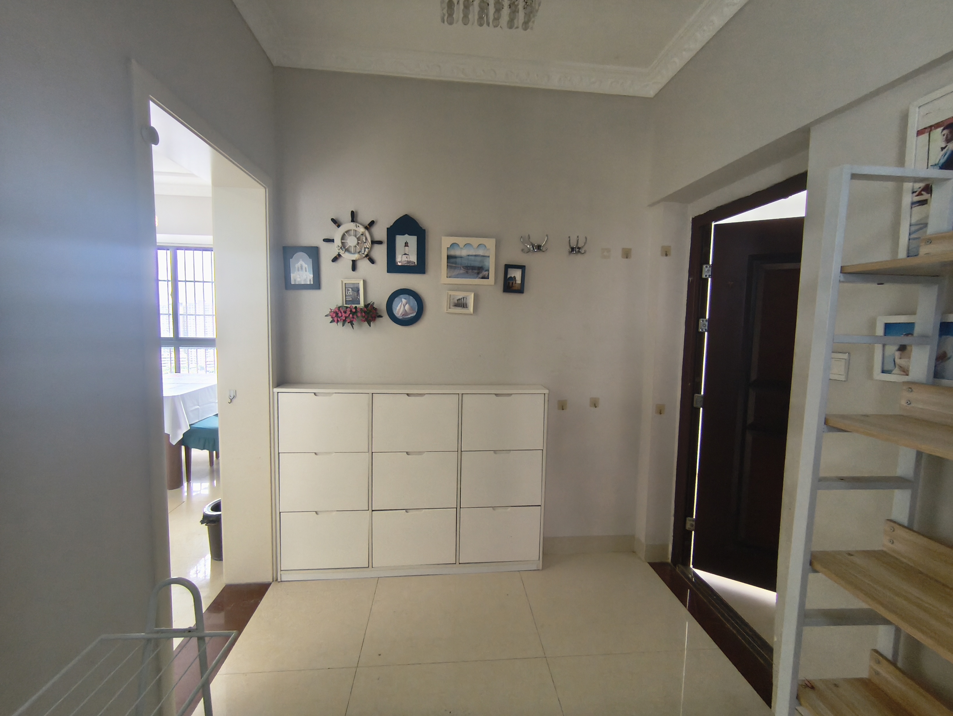 滨江熙岸小区 3室2厅2卫 2700.0元/月 滨江熙岸小区 3室2厅2卫 2700.0元/月室内图