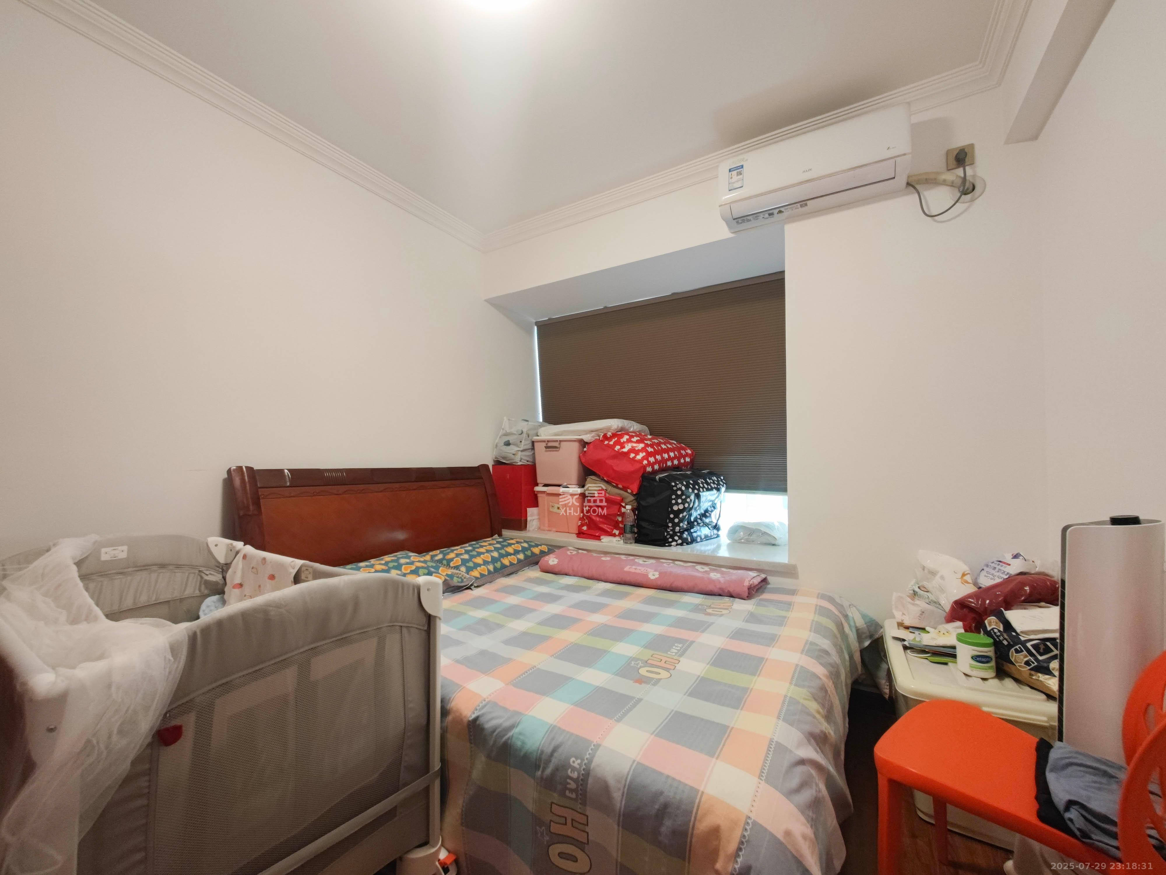 奥园誉景华府 3室2厅2卫 85.0万 奥园誉景华府 3室2厅2卫 85.0万卧室