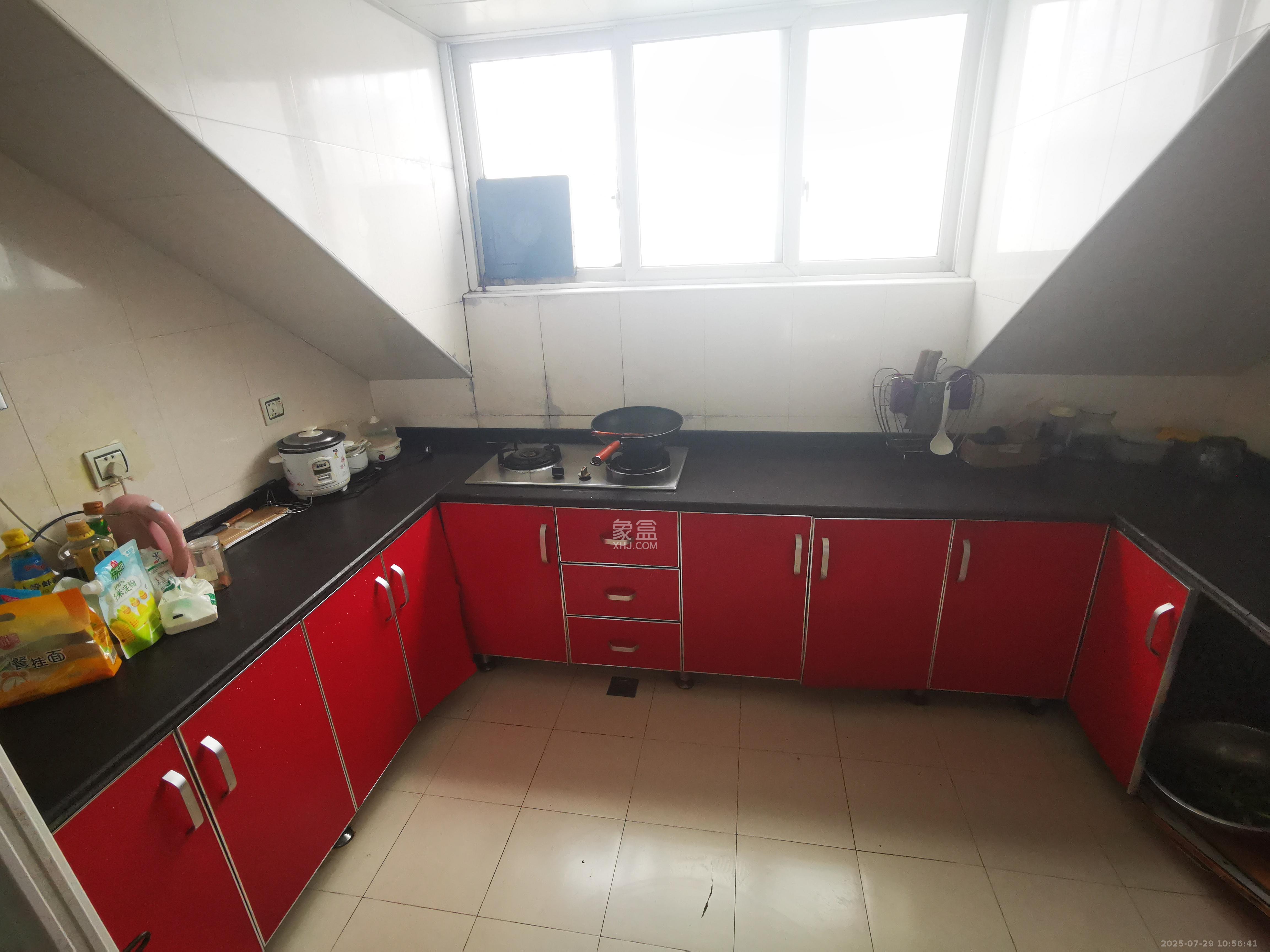 鄱阳小区 2室2厅1卫 1000.0元/月 鄱阳小区 2室2厅1卫 1000.0元/月室内图