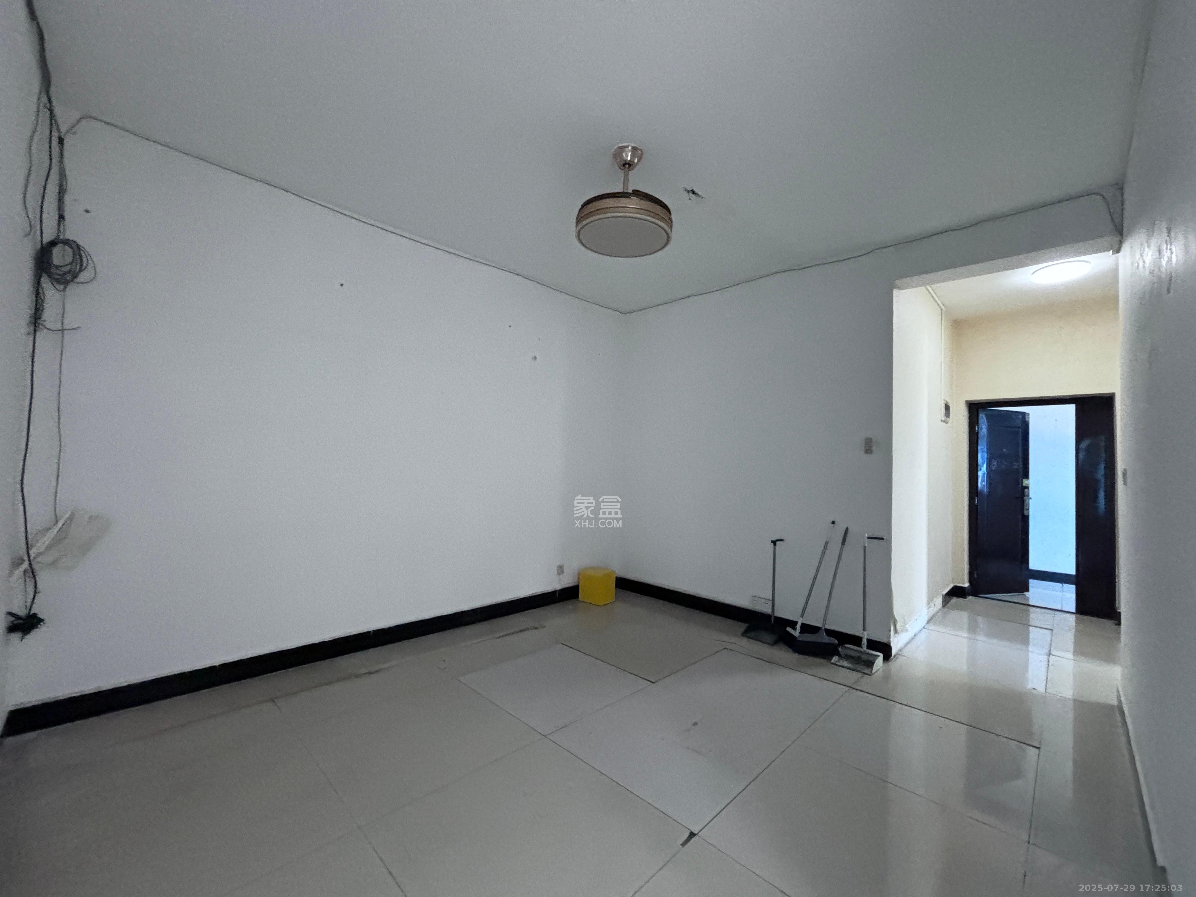 BOBO天下城（CTA财富中心）  3室2厅1卫    3000.0元/月室内图