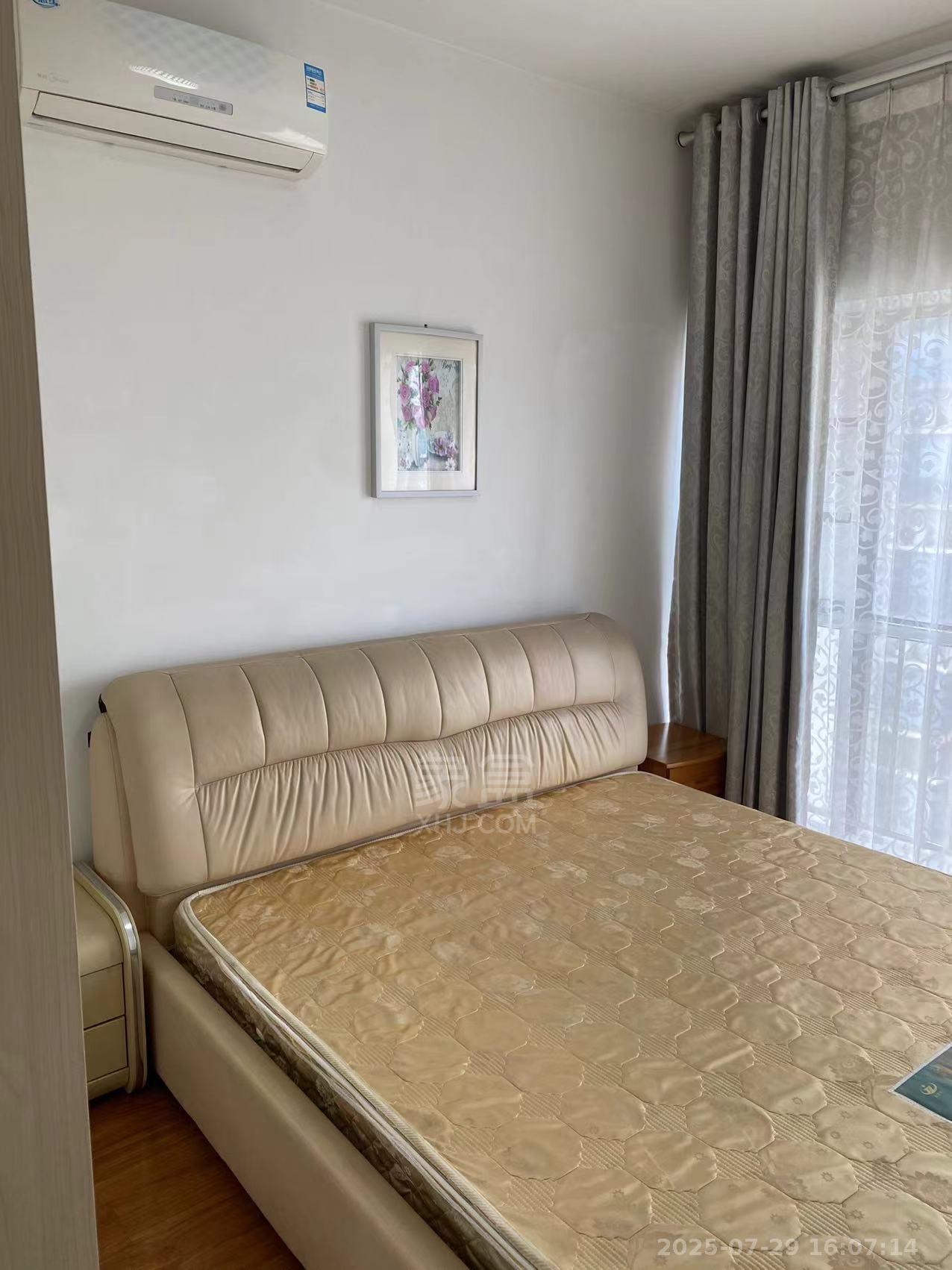 流金岁月-华晨国际  2室2厅1卫    1900.0元/月 流金岁月-华晨国际  2室2厅1卫    1900.0元/月室内图