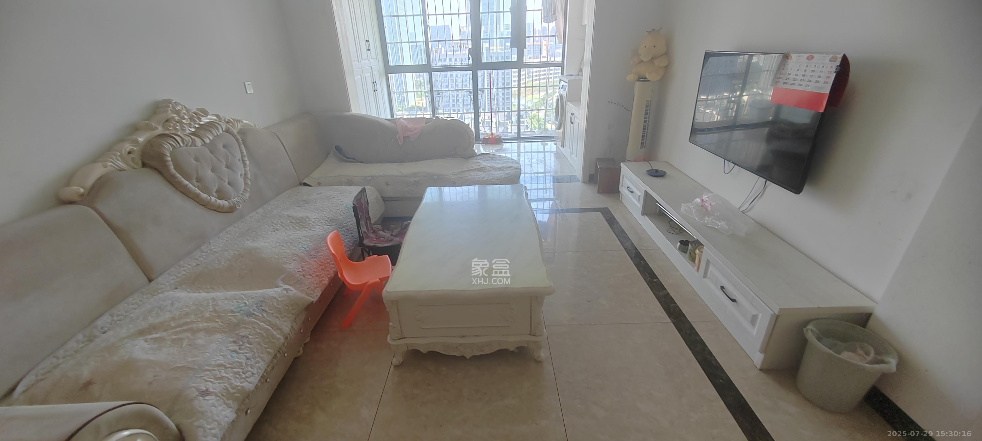 金科东方大院五期 3室2厅1卫 2000.0元/月 金科东方大院五期 3室2厅1卫 2000.0元/月室内图