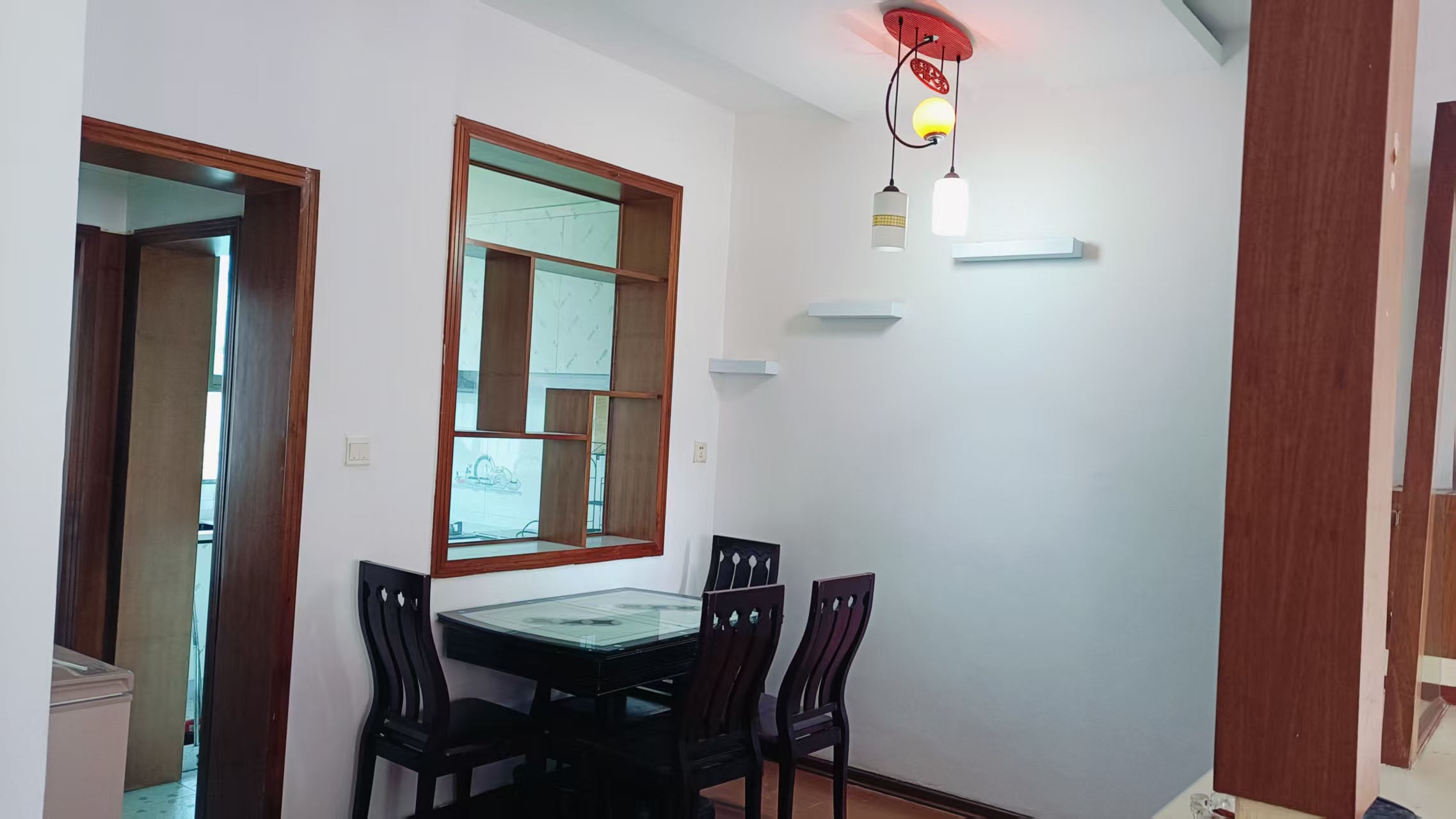 明珠商业广场  3室2厅2卫    1000.0元/月室内图