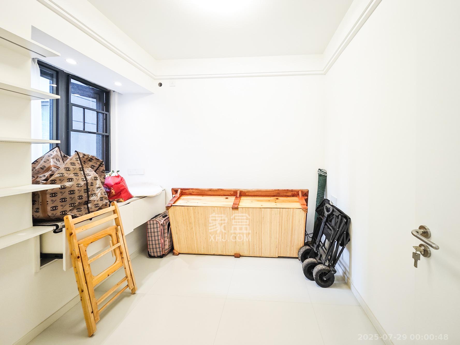 长沙北中心保利时代B区  3室2厅2卫    128.0万 长沙北中心保利时代B区  3室2厅2卫    128.0万卧室