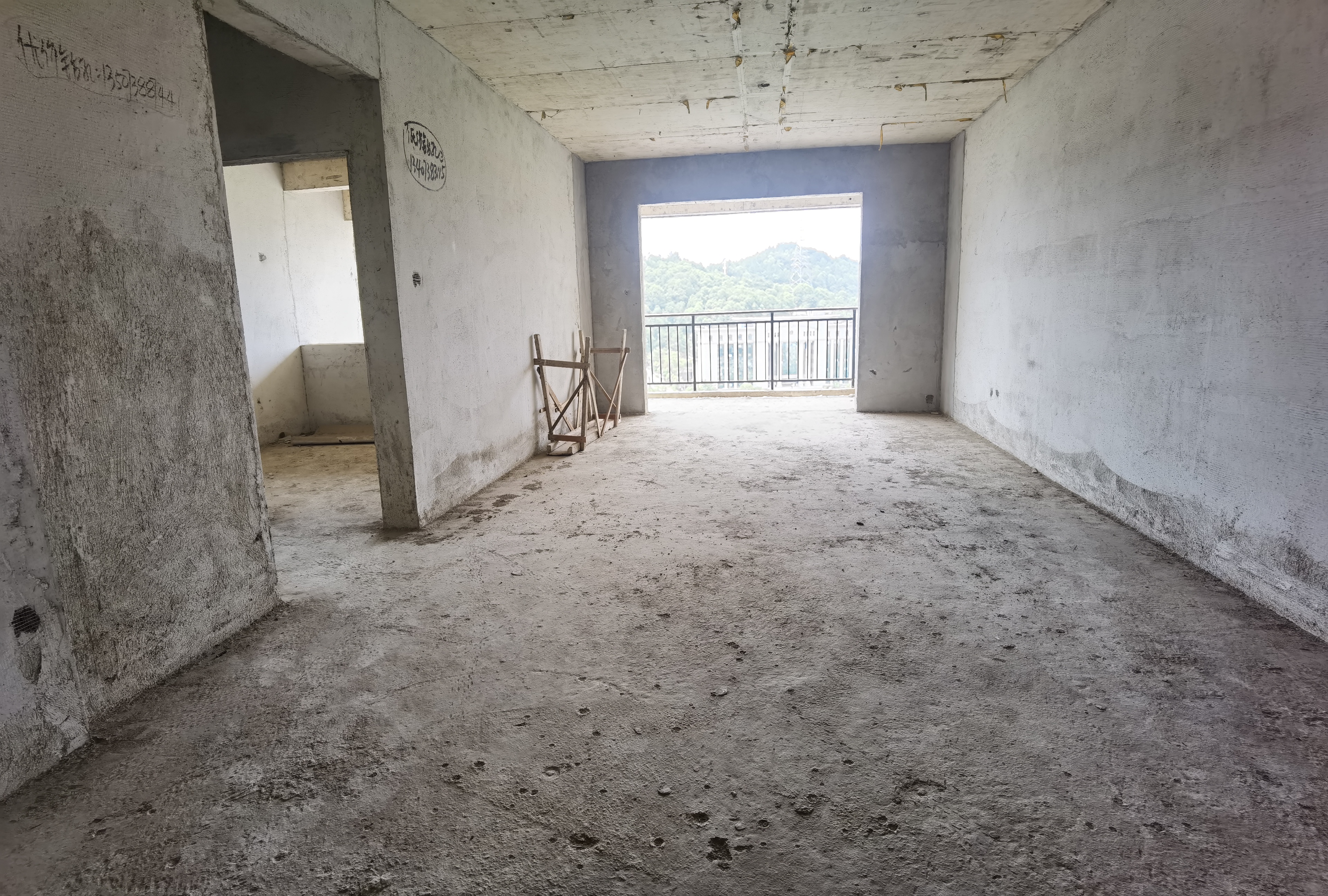 镇星恒苑  3室2厅2卫    53.8万客厅